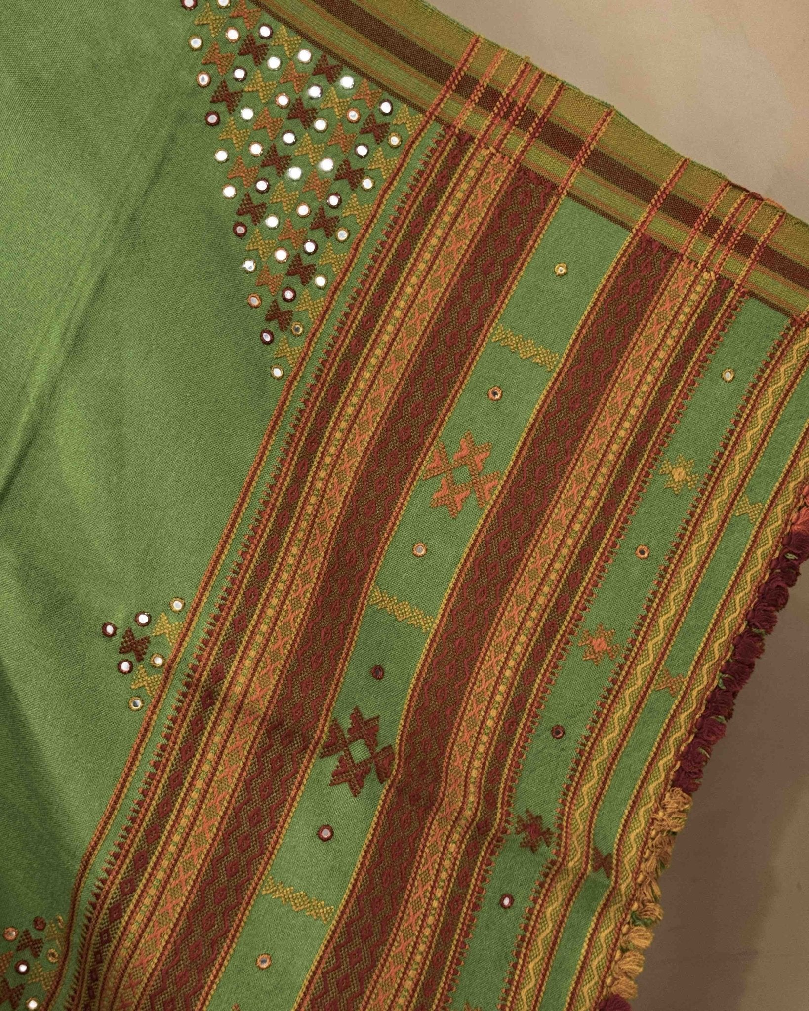 Parrot Green Butta Mirror & Corner Mirror Kutchi Woolen Shawl - SindhoiPatolaArt