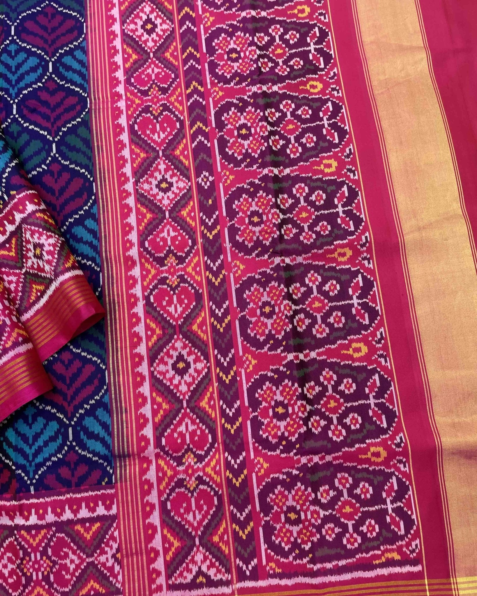 Pink & Blue Fancy Flower Patola Saree - SindhoiPatolaArt