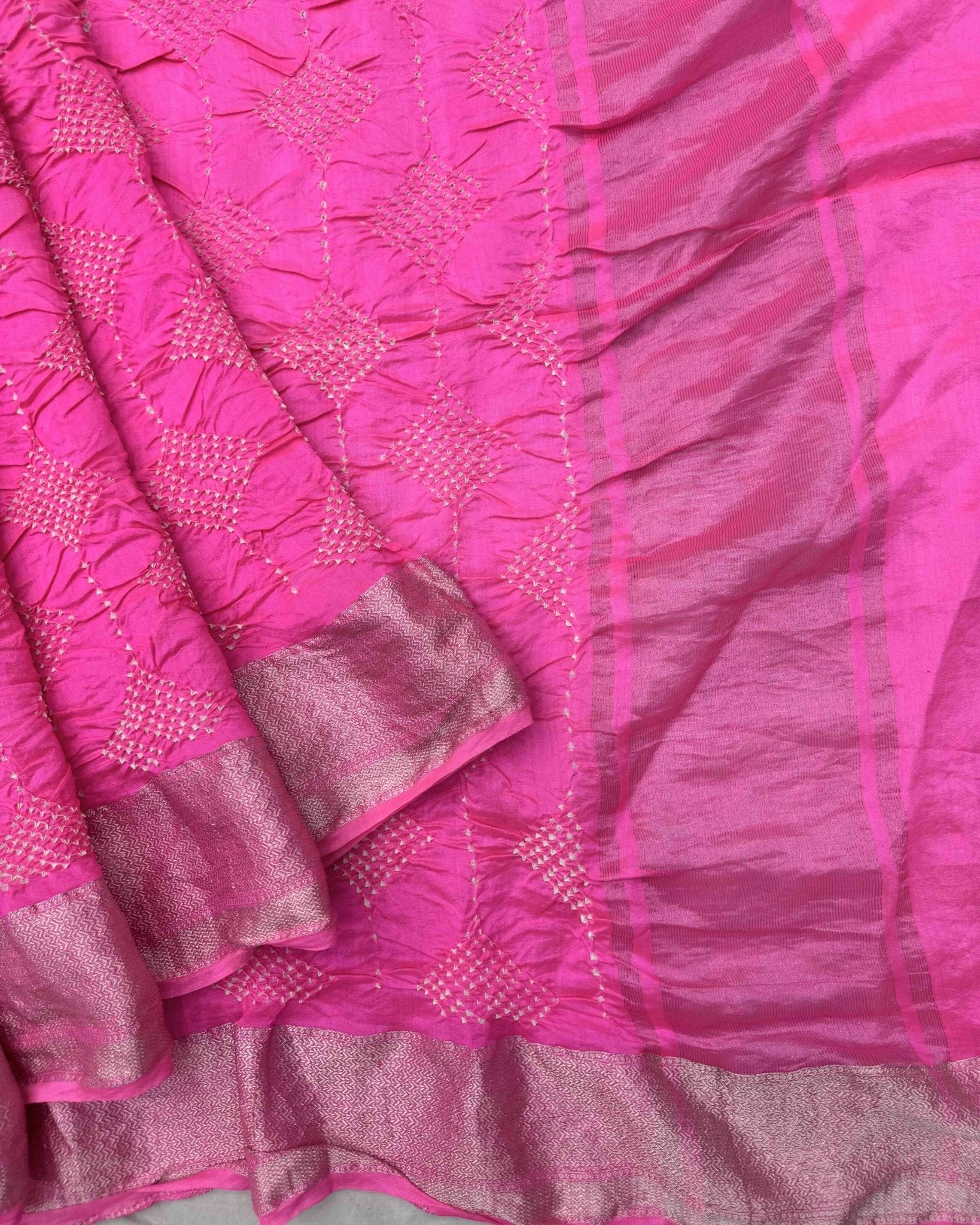 Pink Maheshwari Bandhani Saree - SindhoiPatolaArt