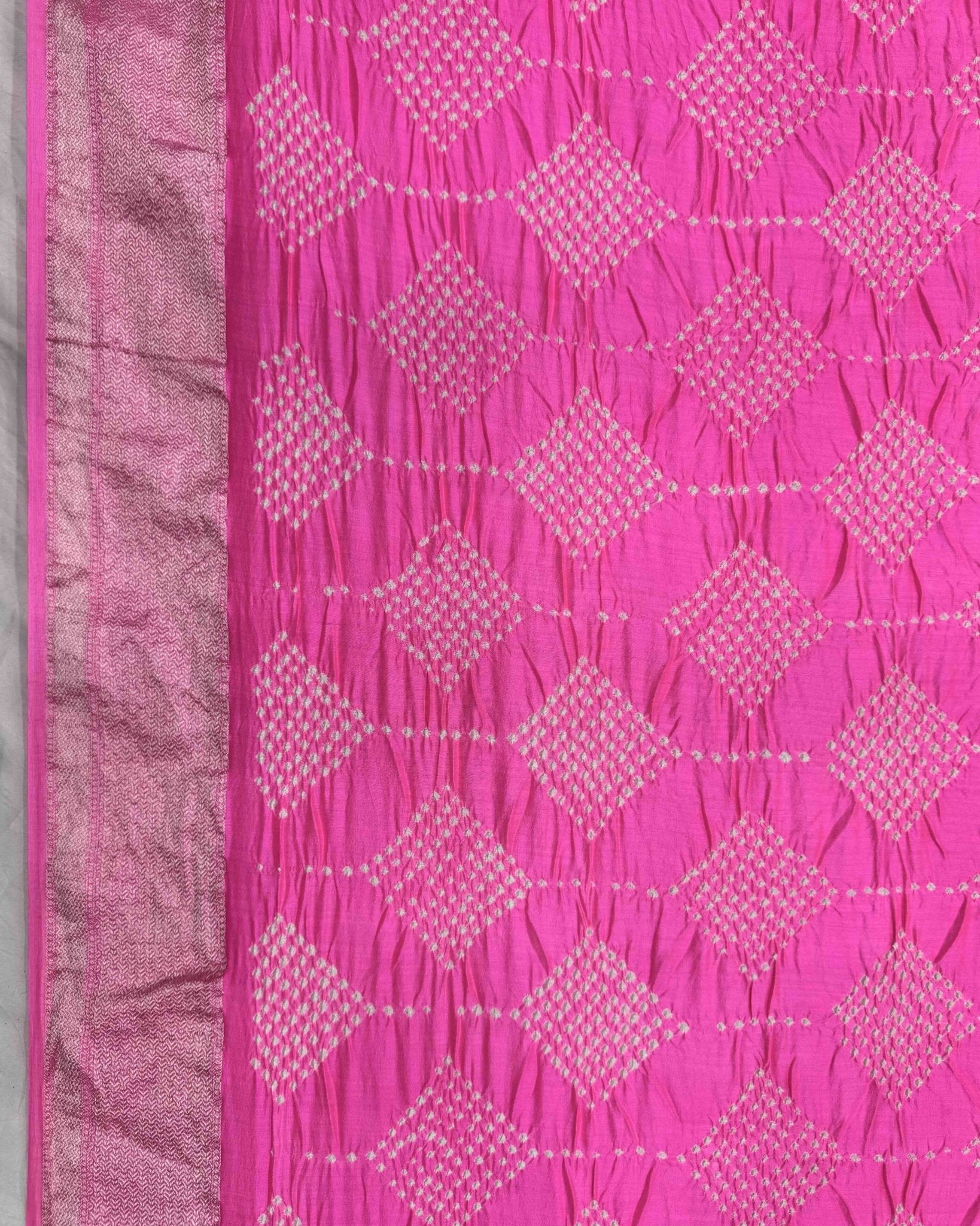 Pink Maheshwari Bandhani Saree - SindhoiPatolaArt