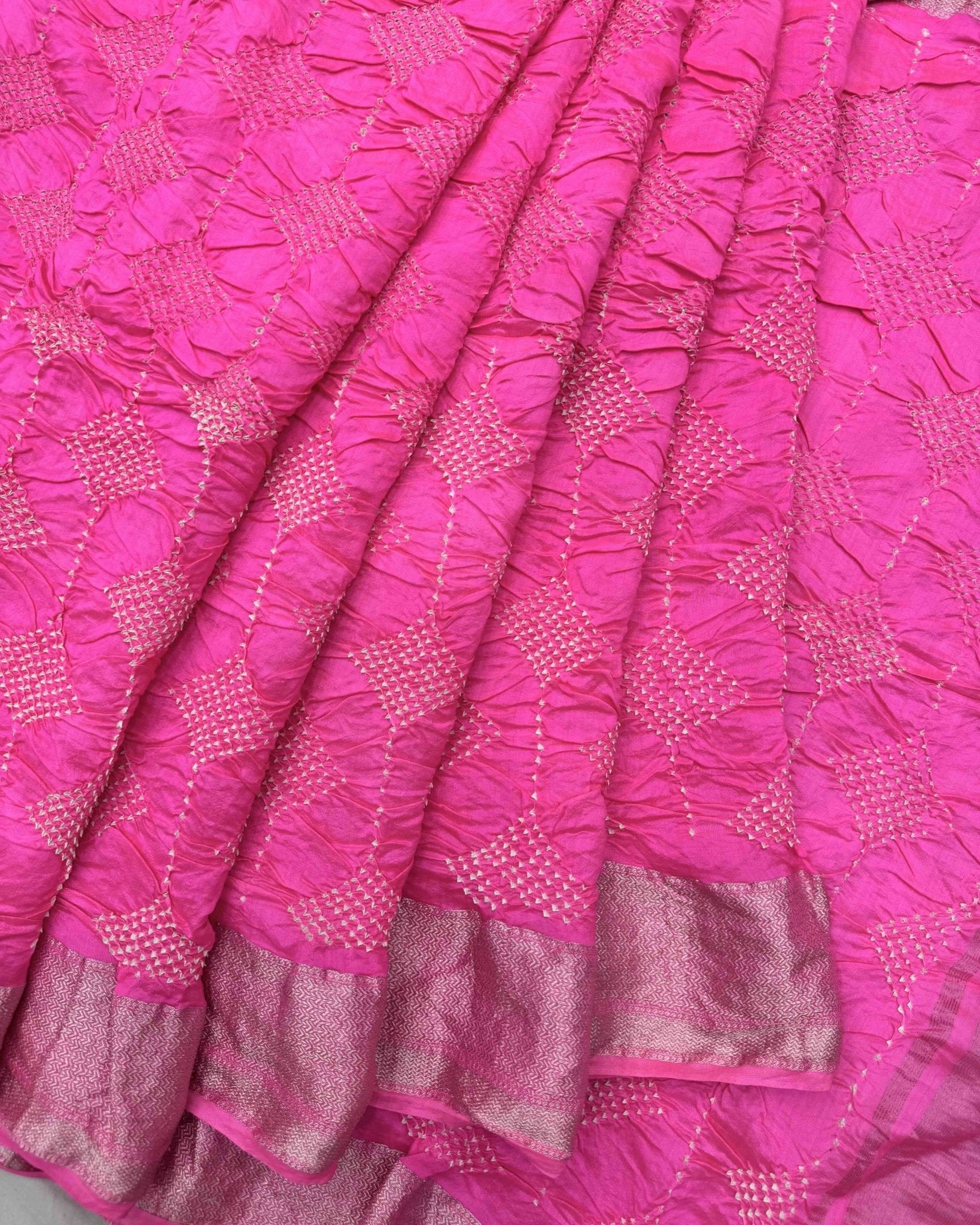 Pink Maheshwari Bandhani Saree - SindhoiPatolaArt