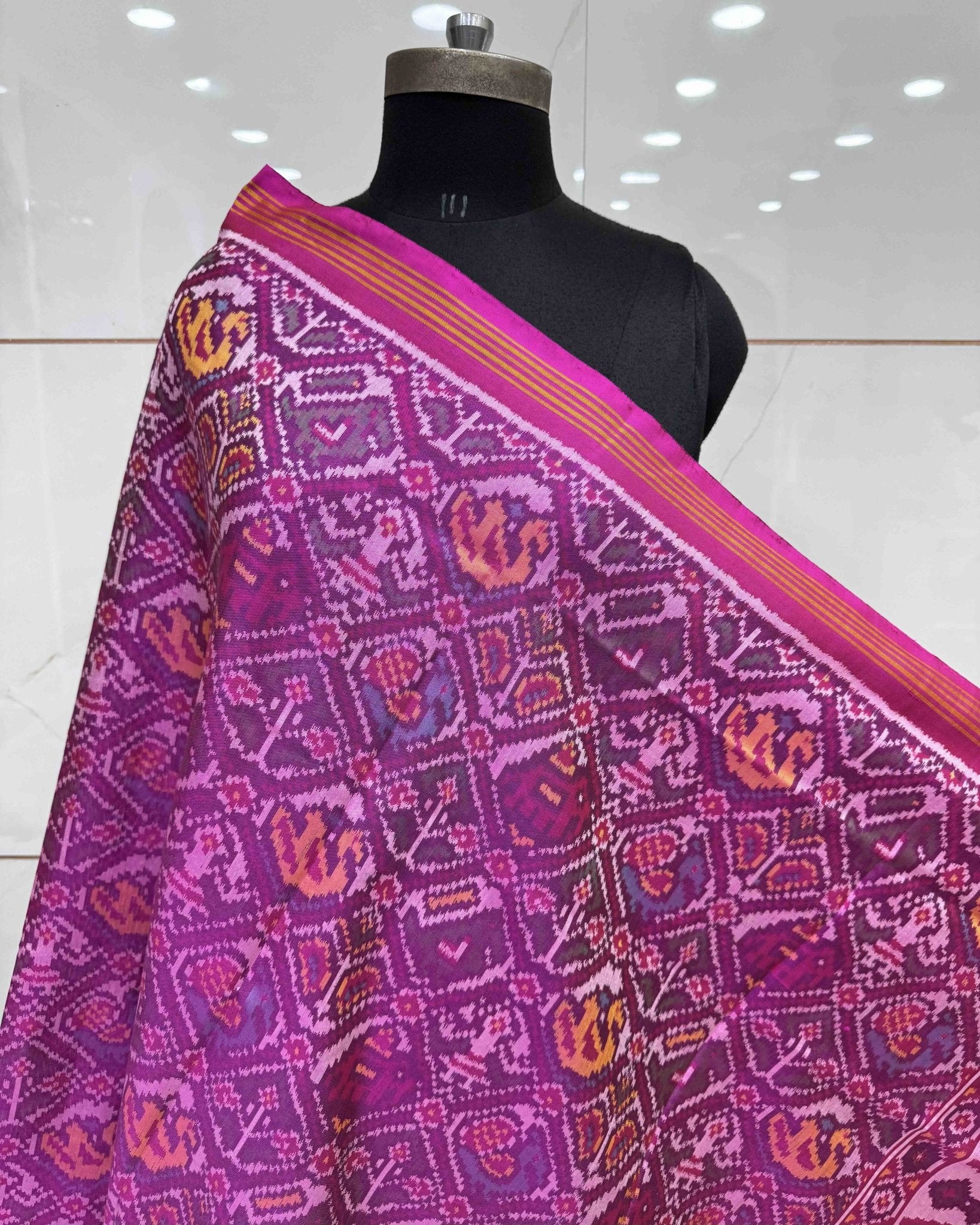 Pink Narikunj Semi Double Ikat Patola Dupatta - SindhoiPatolaArt