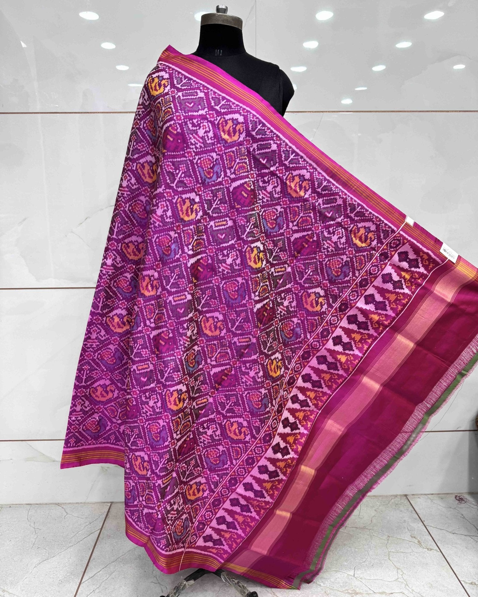 Pink Narikunj Semi Double Ikat Patola Dupatta - SindhoiPatolaArt