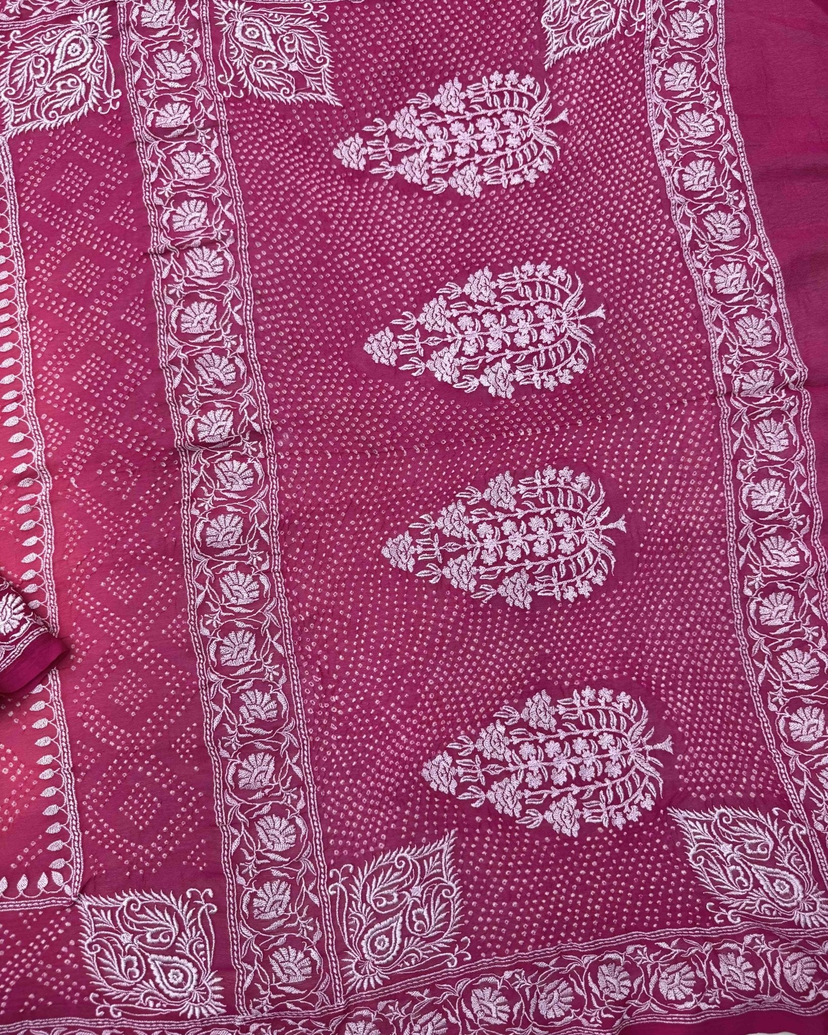 Pink & Peach Shaded Lukhnowi Work Georgette Bandhani Saree - SindhoiPatolaArt