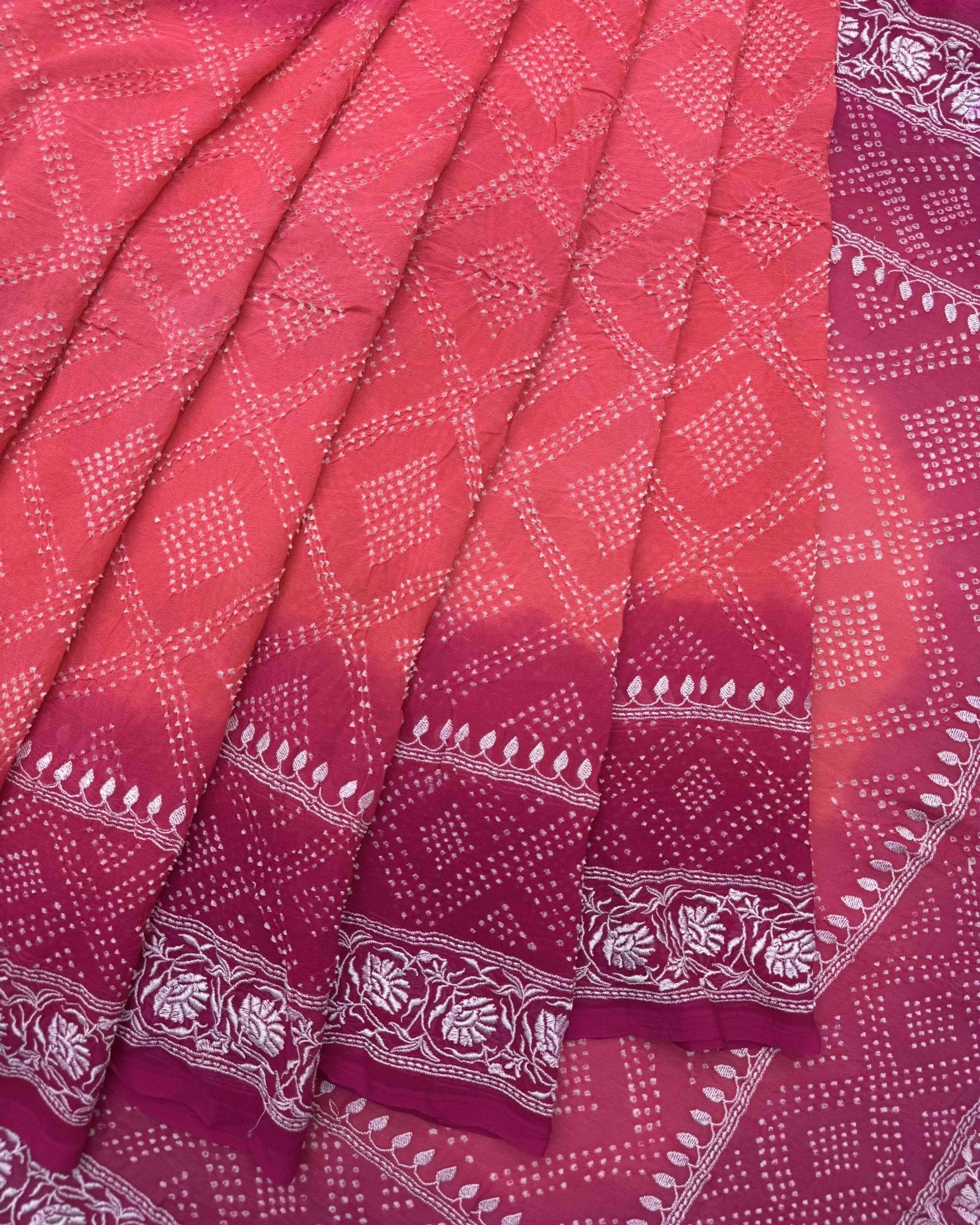 Pink & Peach Shaded Lukhnowi Work Georgette Bandhani Saree - SindhoiPatolaArt