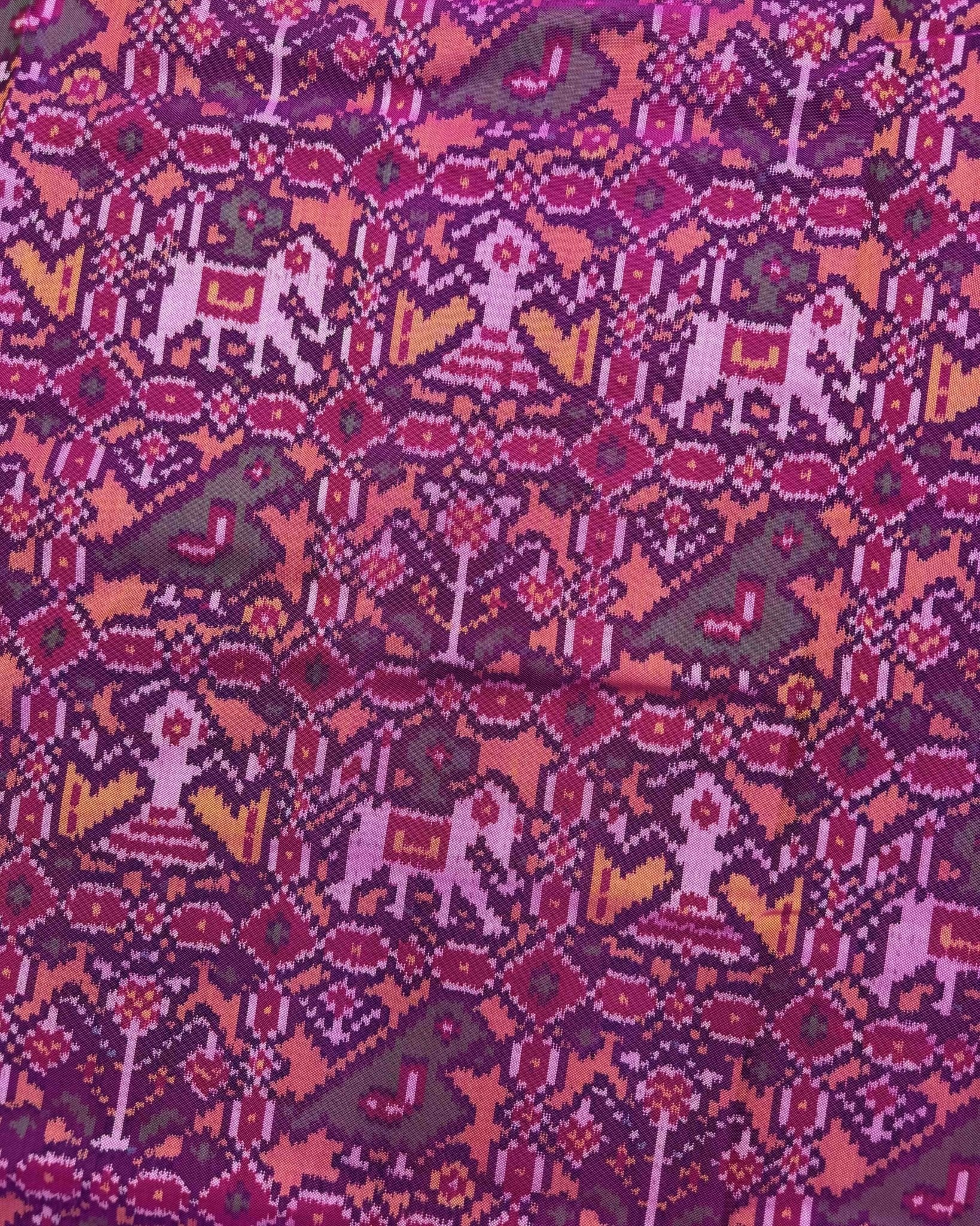 Pink & Peach Small Narikunj Semi Double Ikat Patola Saree - SindhoiPatolaArt