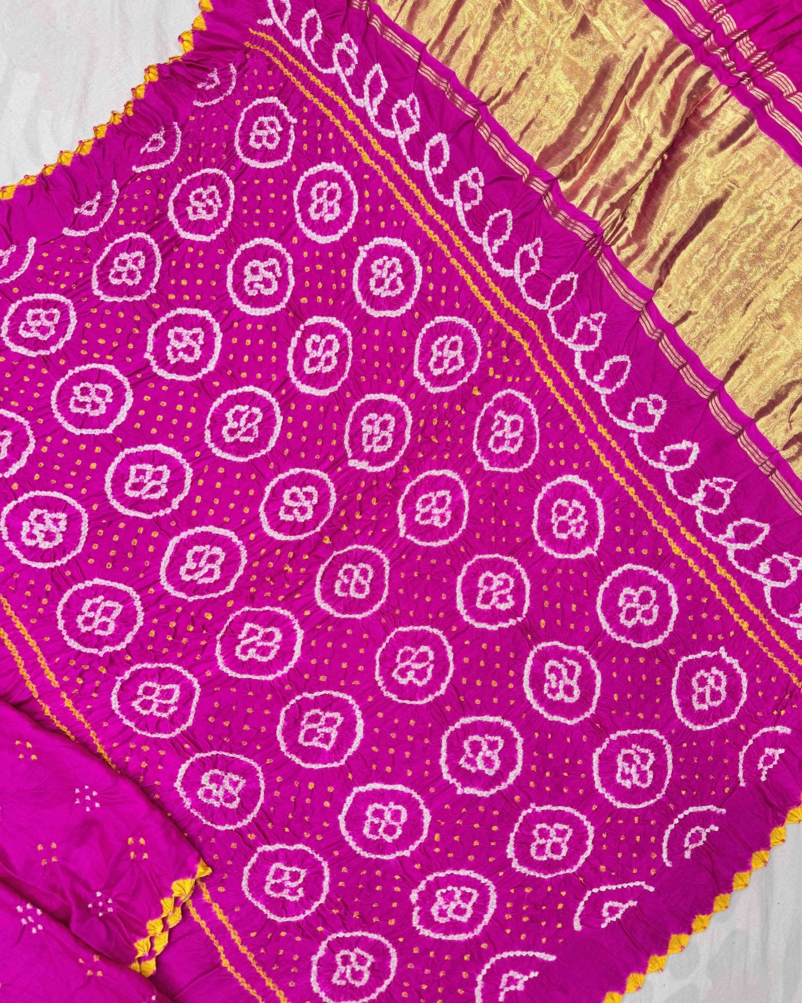 Pink Shaded Gaji Silk Bandhani Saree - SindhoiPatolaArt