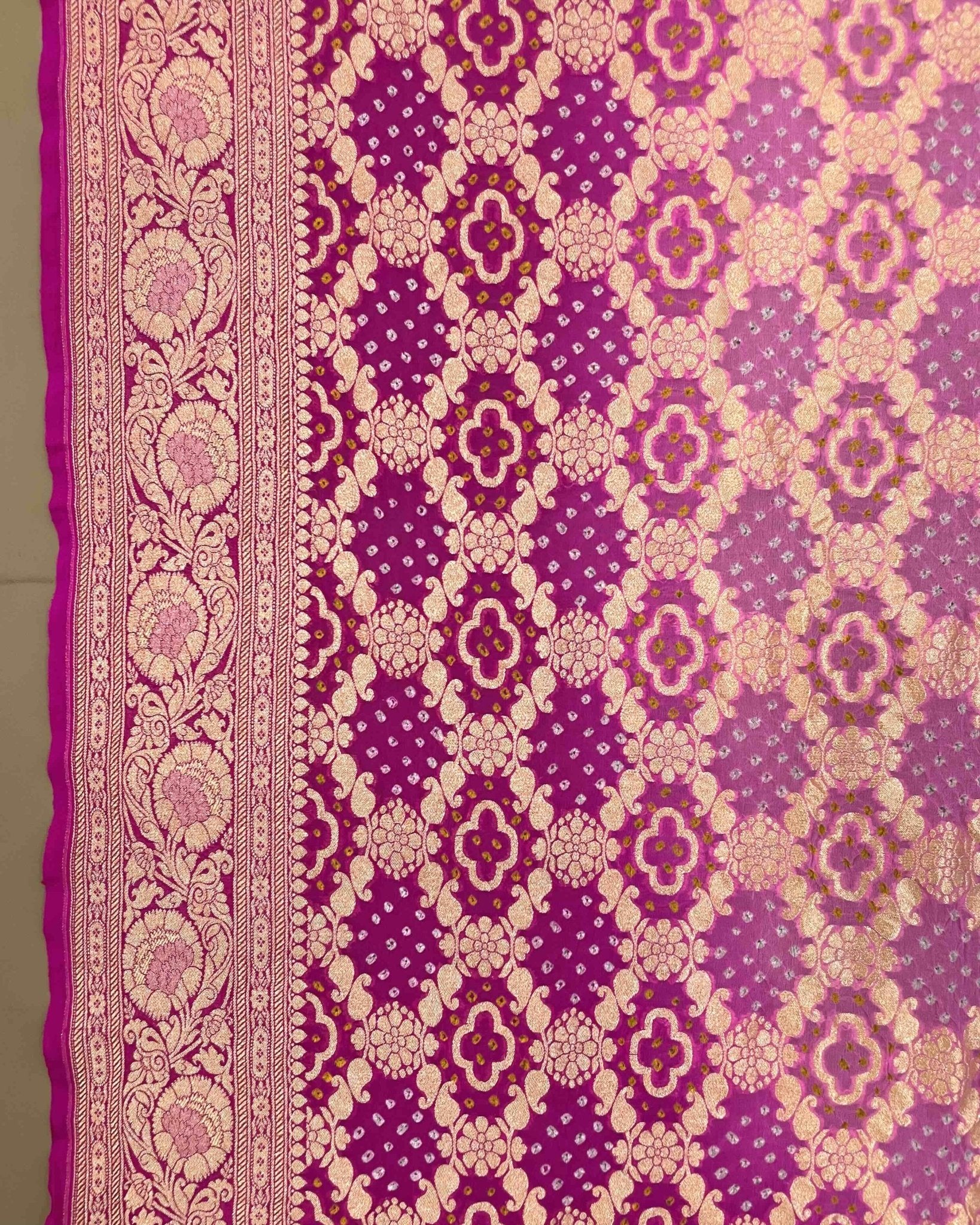 Pink Shaded Georgette Bandhani Dupatta - SindhoiPatolaArt