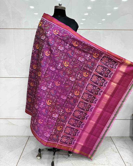 Pink Small Narikunj Semi Double Ikat Patola Dupatta - SindhoiPatolaArt
