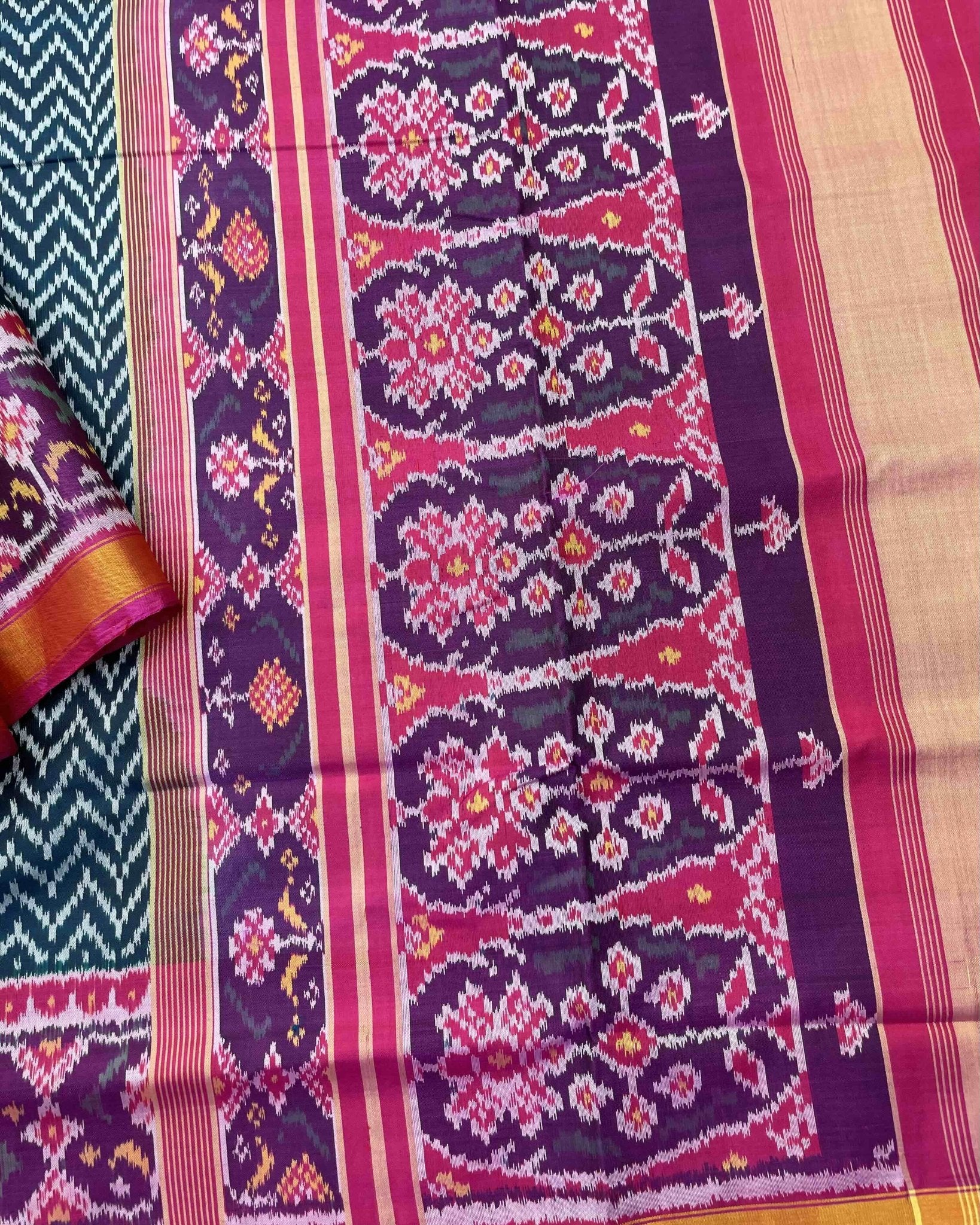 Pink & Turquoise Zig Zag Patola Saree - SindhoiPatolaArt