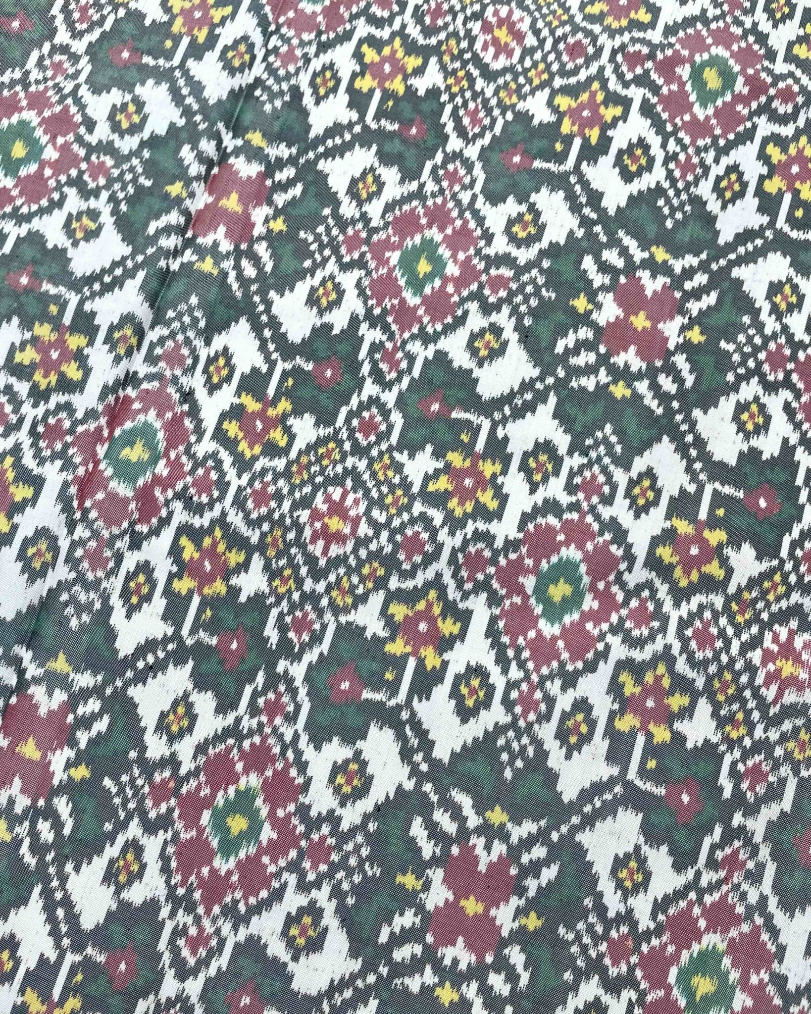 Pink & White Navratan Patola Saree - SindhoiPatolaArt