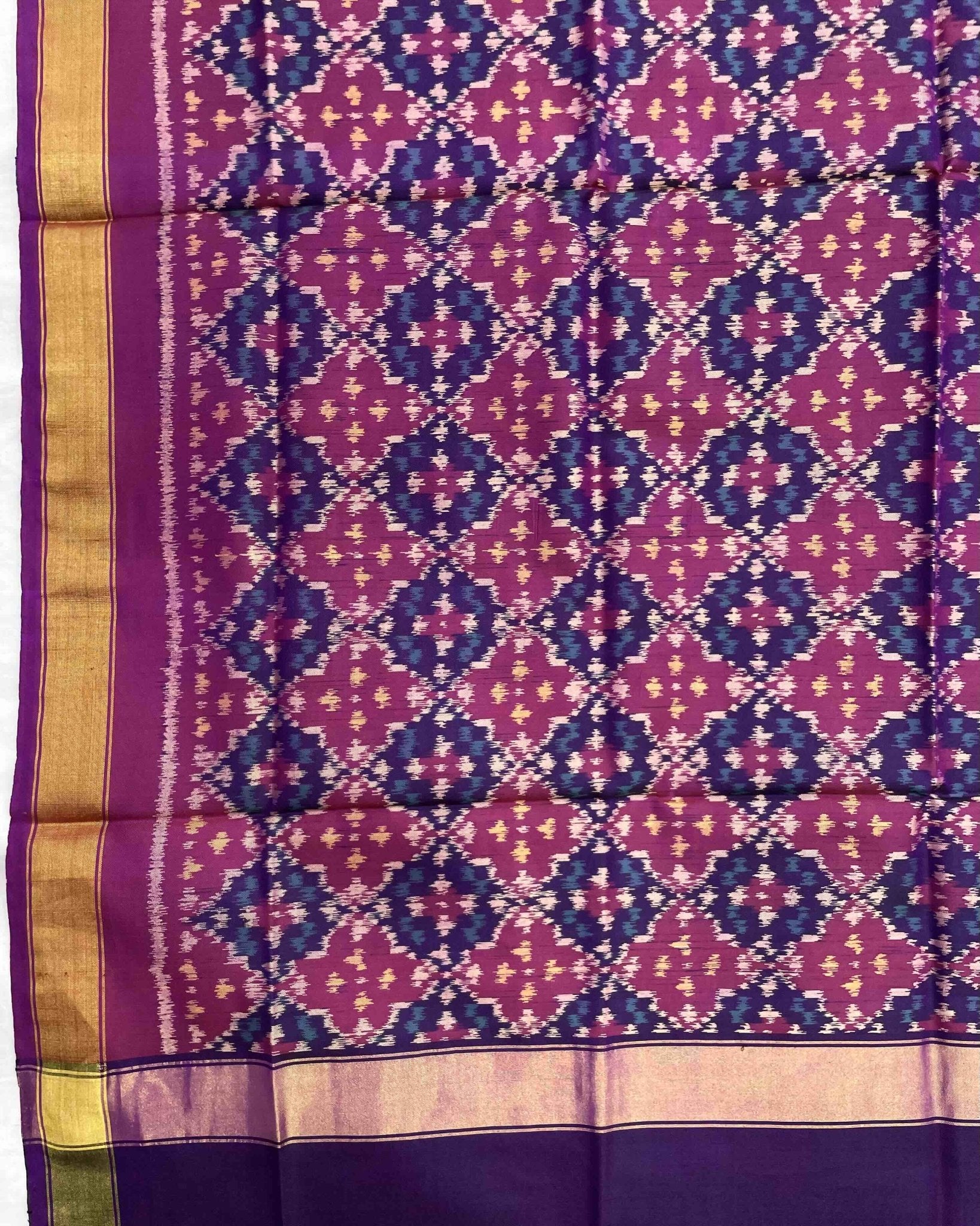 Purple Buttonful Design Patola Dupatta - SindhoiPatolaArt