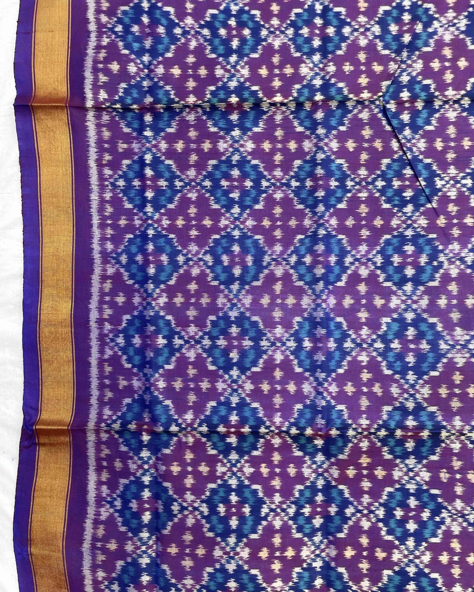 Purple Buttonful Design Patola Dupatta - SindhoiPatolaArt