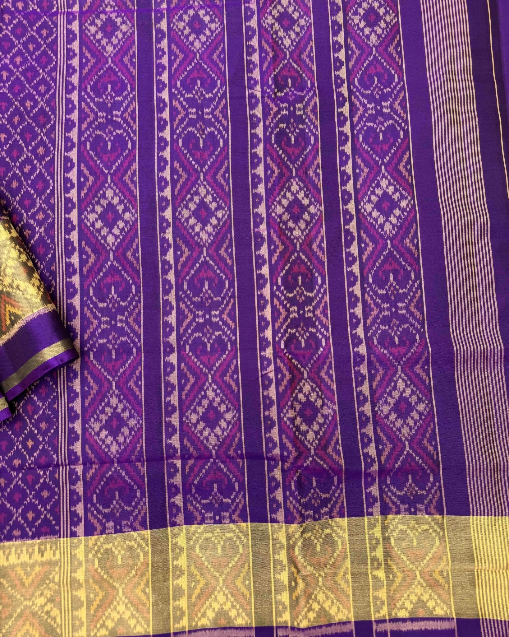 Purple Dariya Bhatt Patola Saree - SindhoiPatolaArt