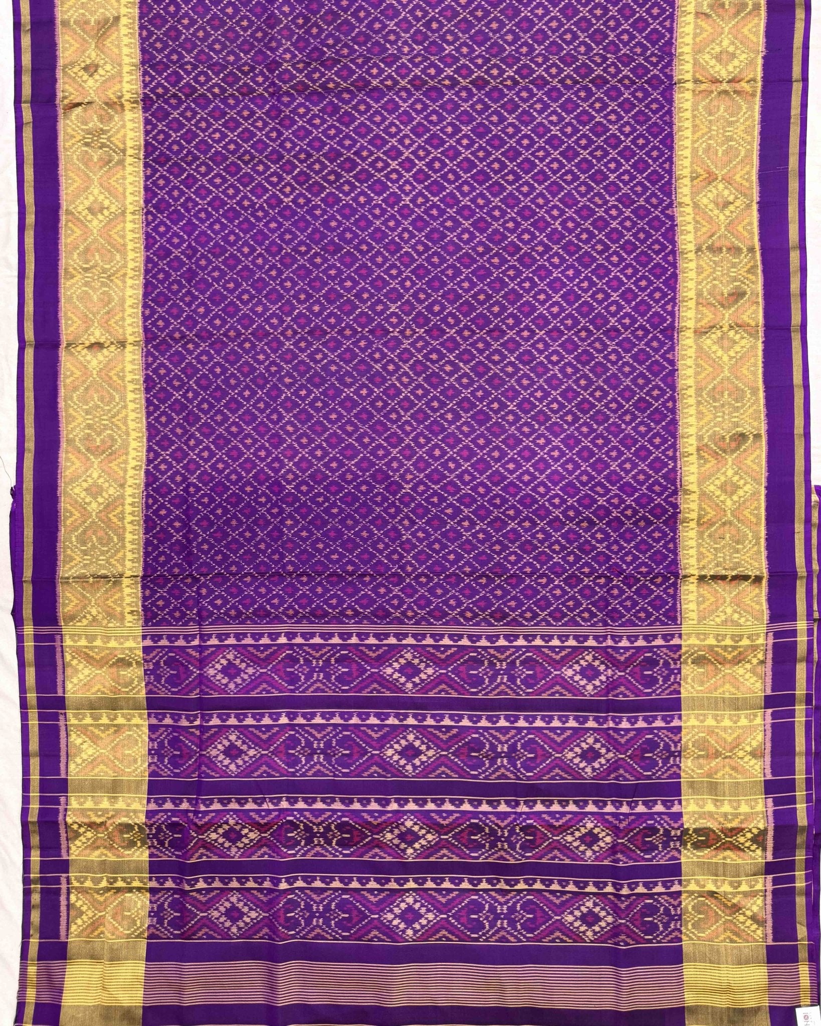 Purple Dariya Bhatt Patola Saree - SindhoiPatolaArt