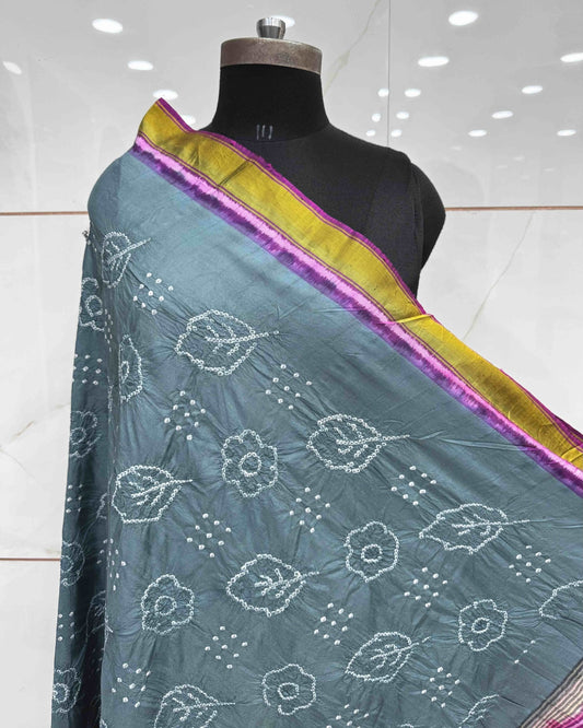 Purple & Grey Bandhani Patola Dupatta - SindhoiPatolaArt
