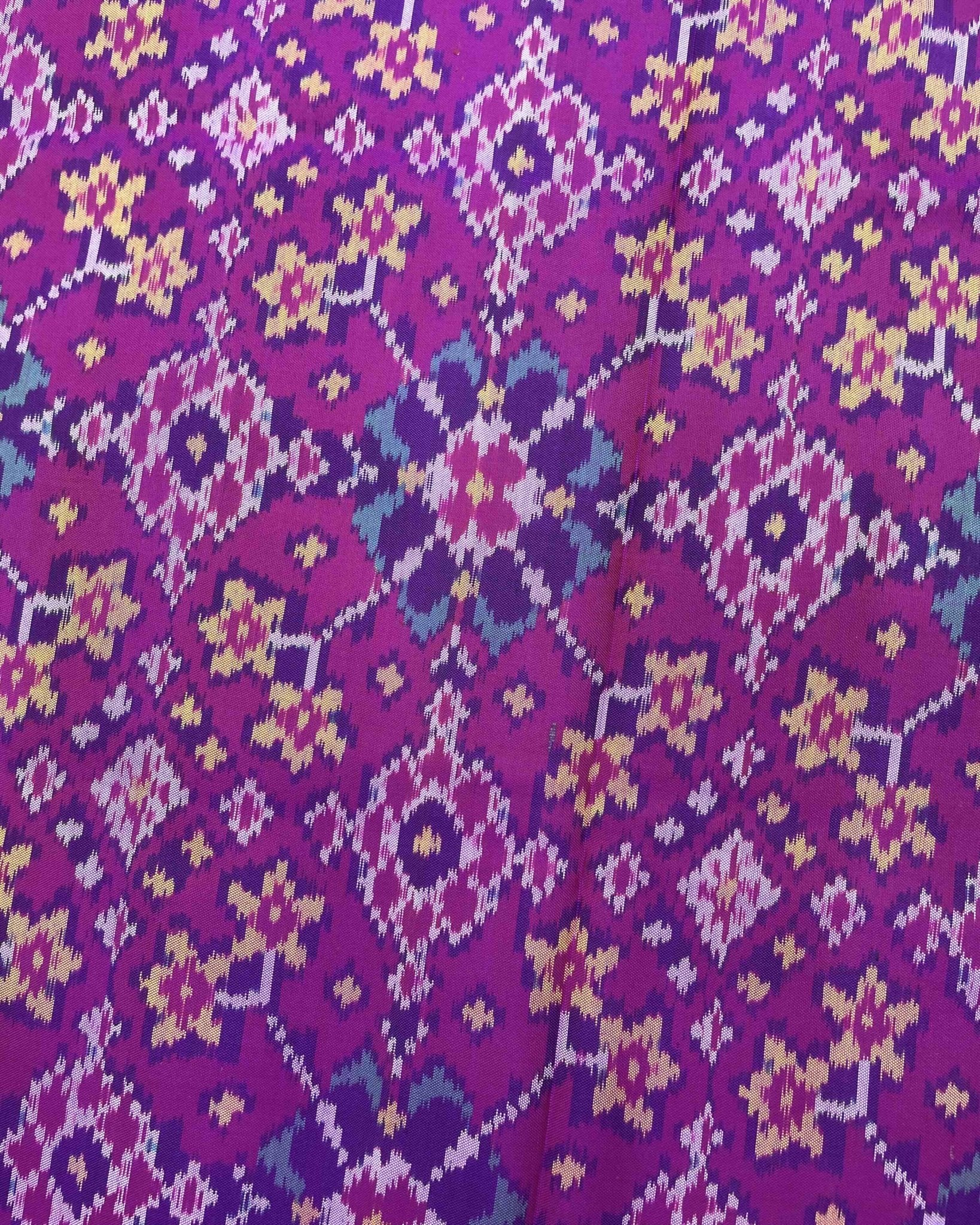 Purple Navratan Patola Saree - SindhoiPatolaArt