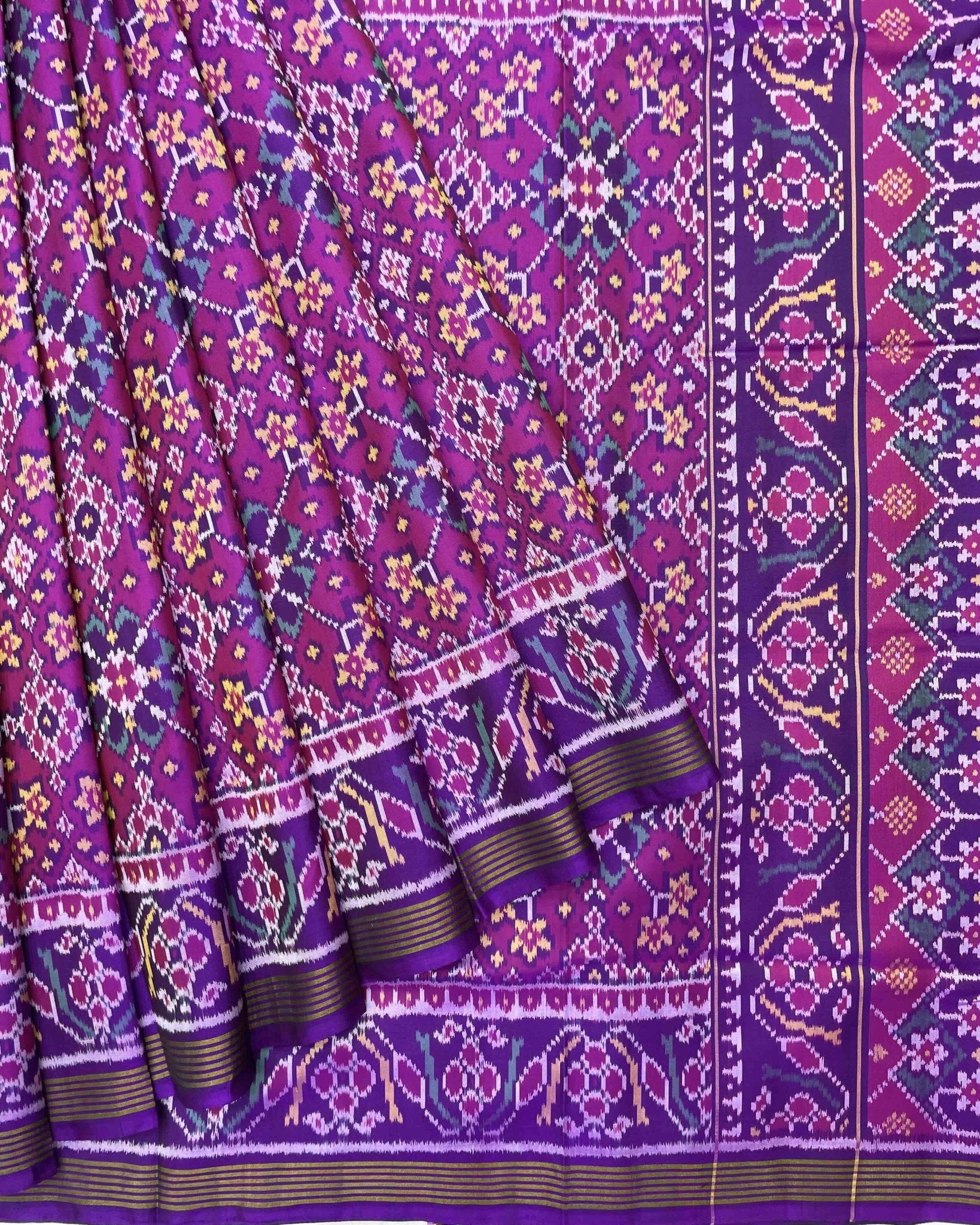 Purple Navratan Patola Saree - SindhoiPatolaArt