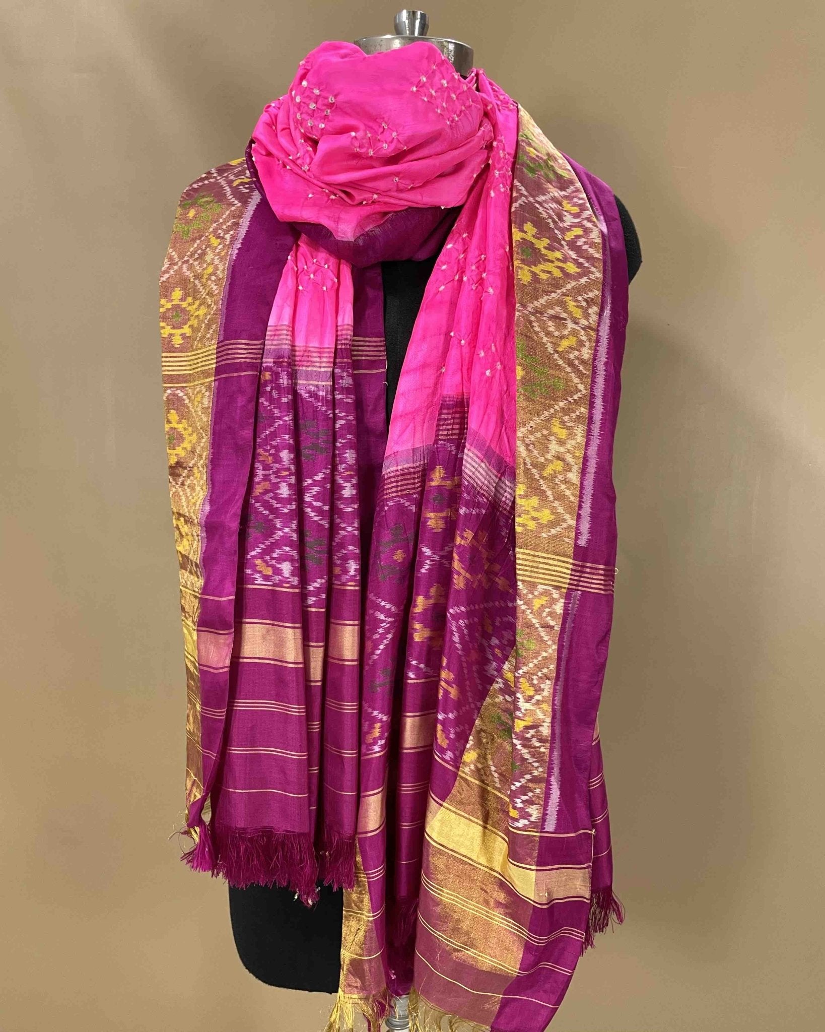 Purple & Pink Bandhani Patola Dupatta - SindhoiPatolaArt