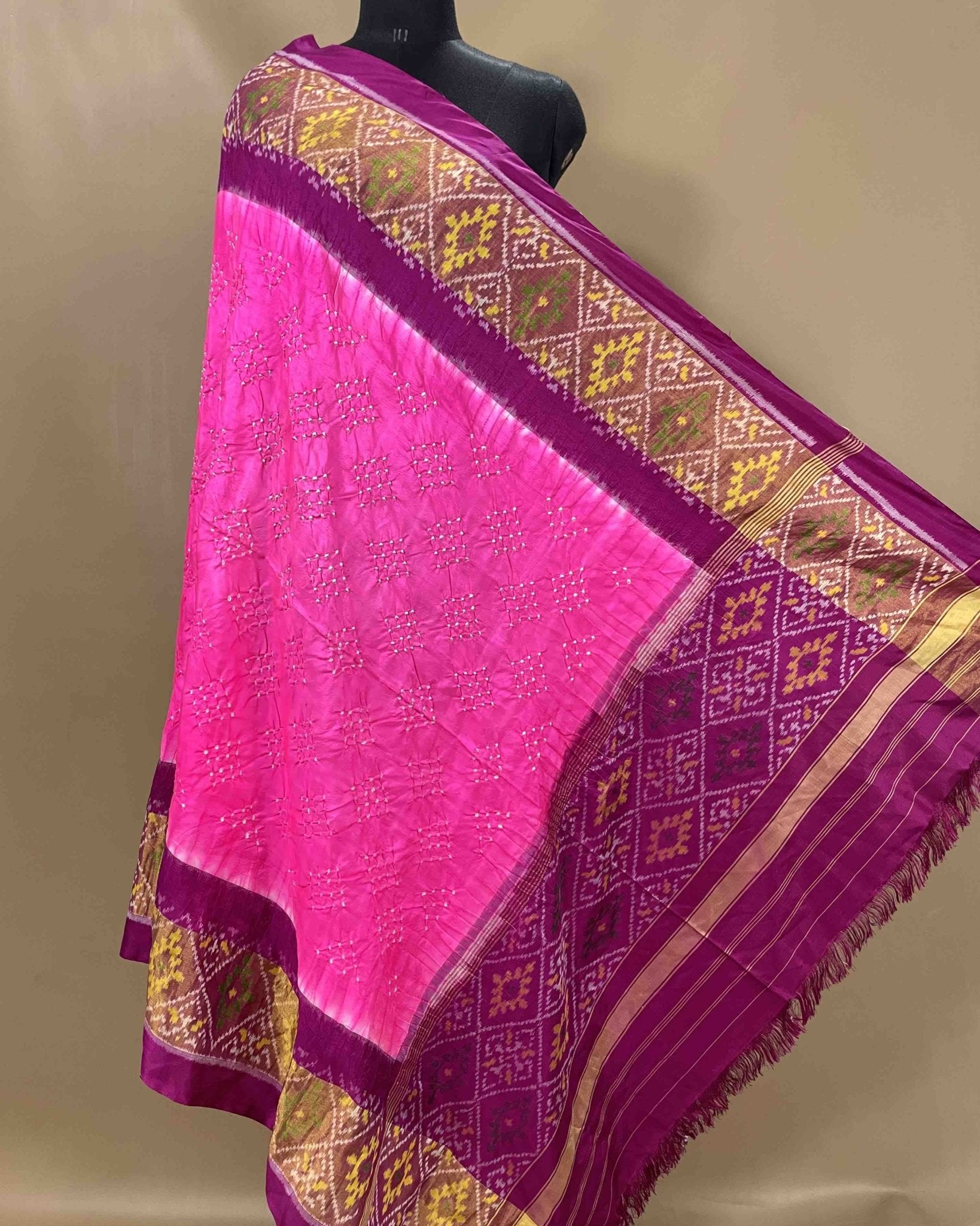 Purple & Pink Bandhani Patola Dupatta - SindhoiPatolaArt