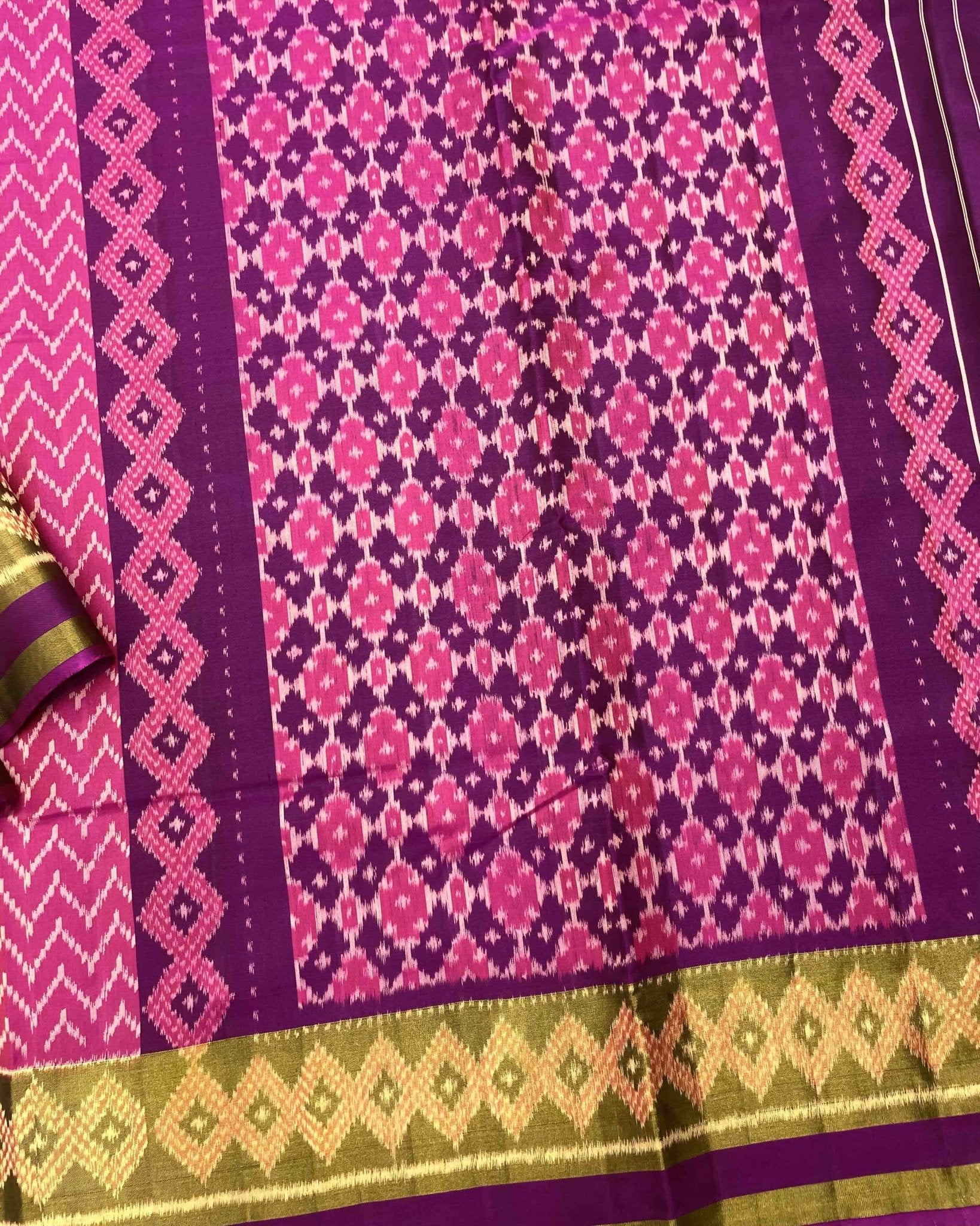 Purple & Pink Zig Zag Lining Patola Saree - SindhoiPatolaArt