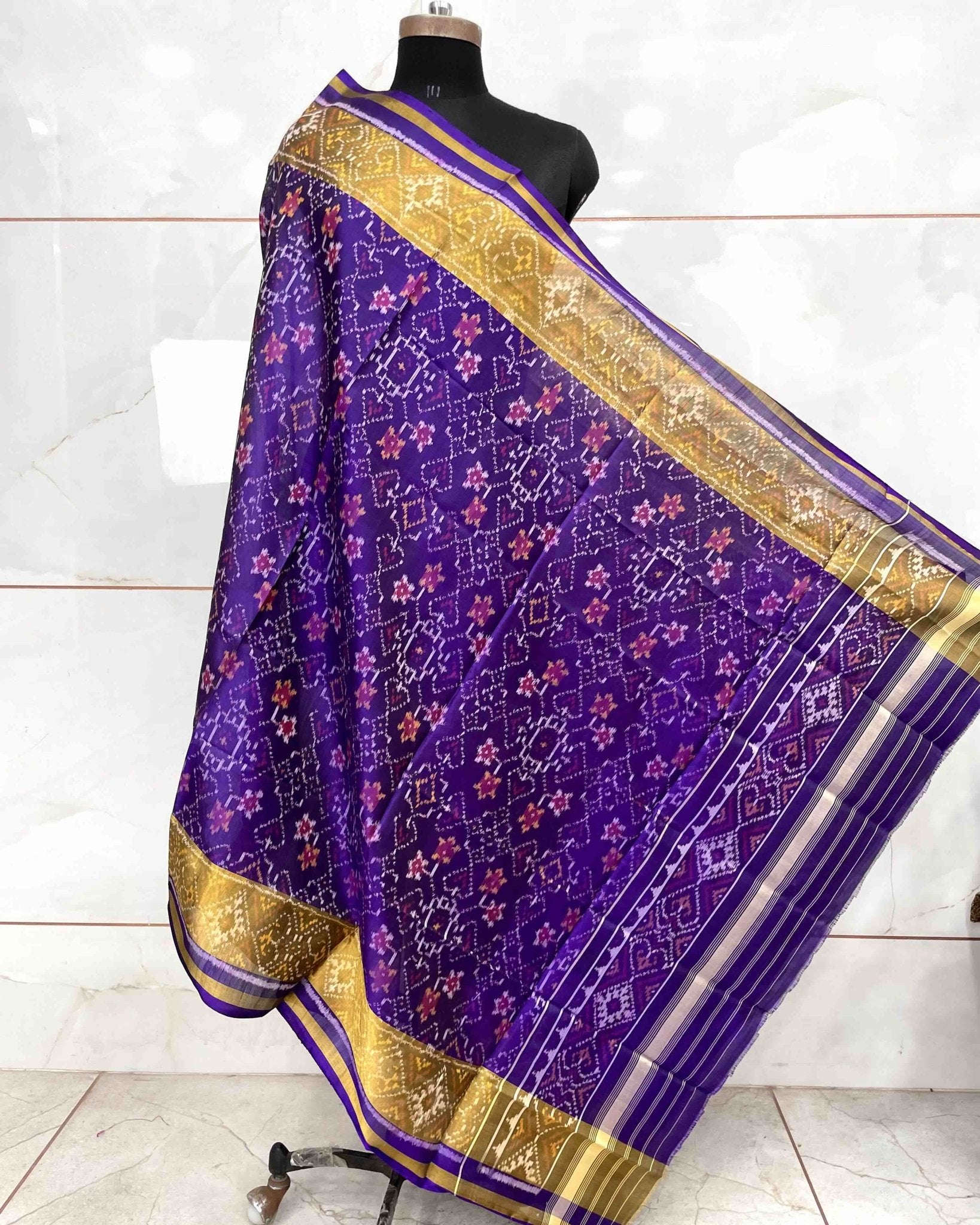 Purplish Blue Navratan Manekchowk Mix Patola Dupatta - SindhoiPatolaArt