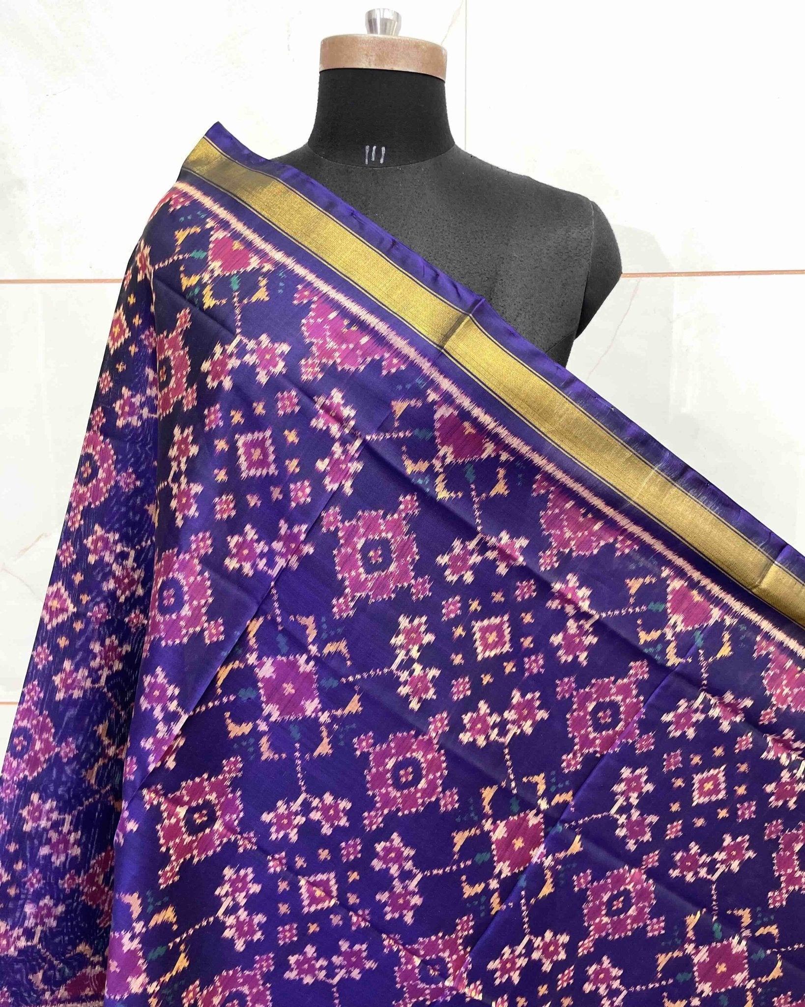Purplish Blue Navratan Patola Dupatta - SindhoiPatolaArt