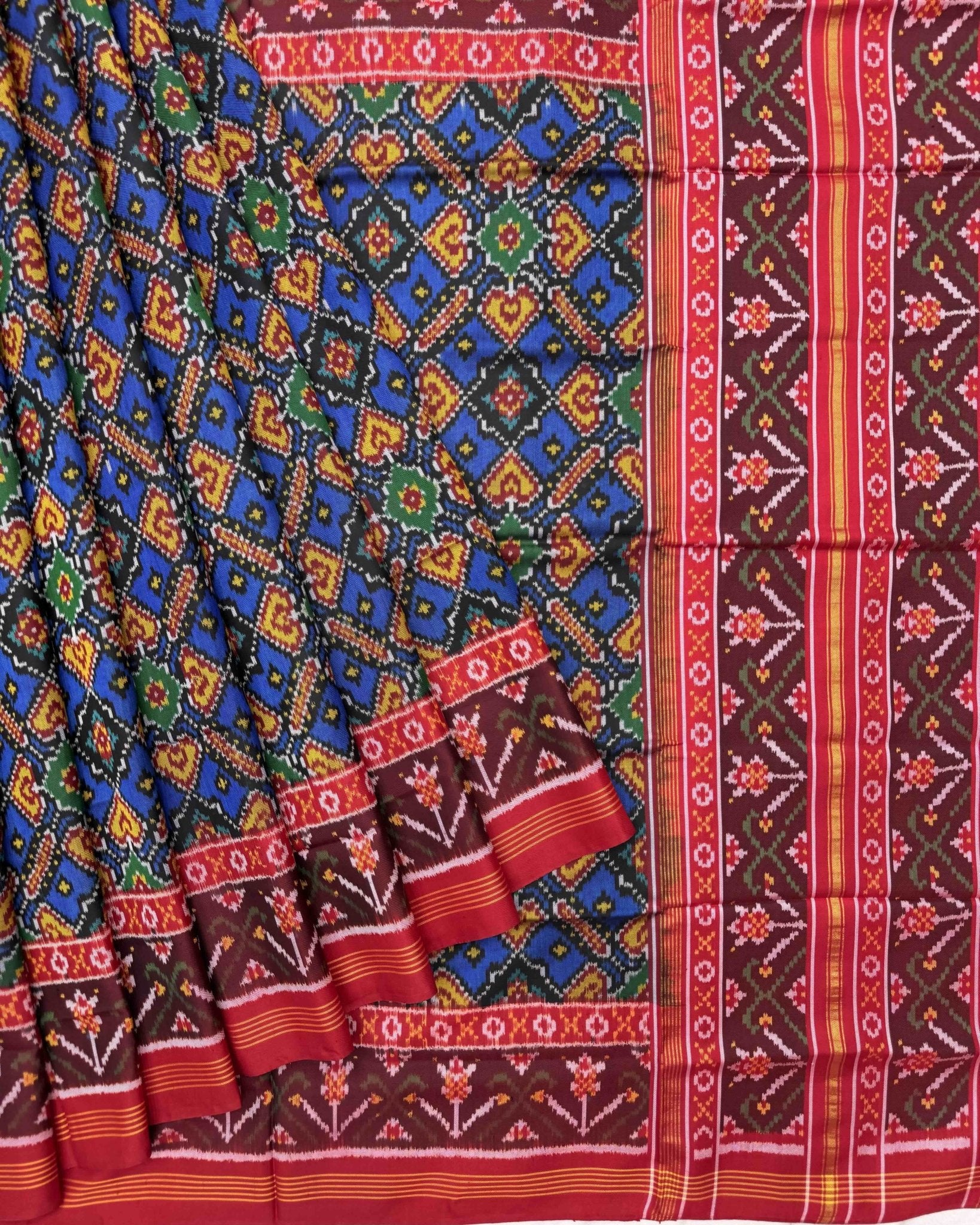 Red & Blue Manekchowk Semi Double Ikat Patola Saree - SindhoiPatolaArt