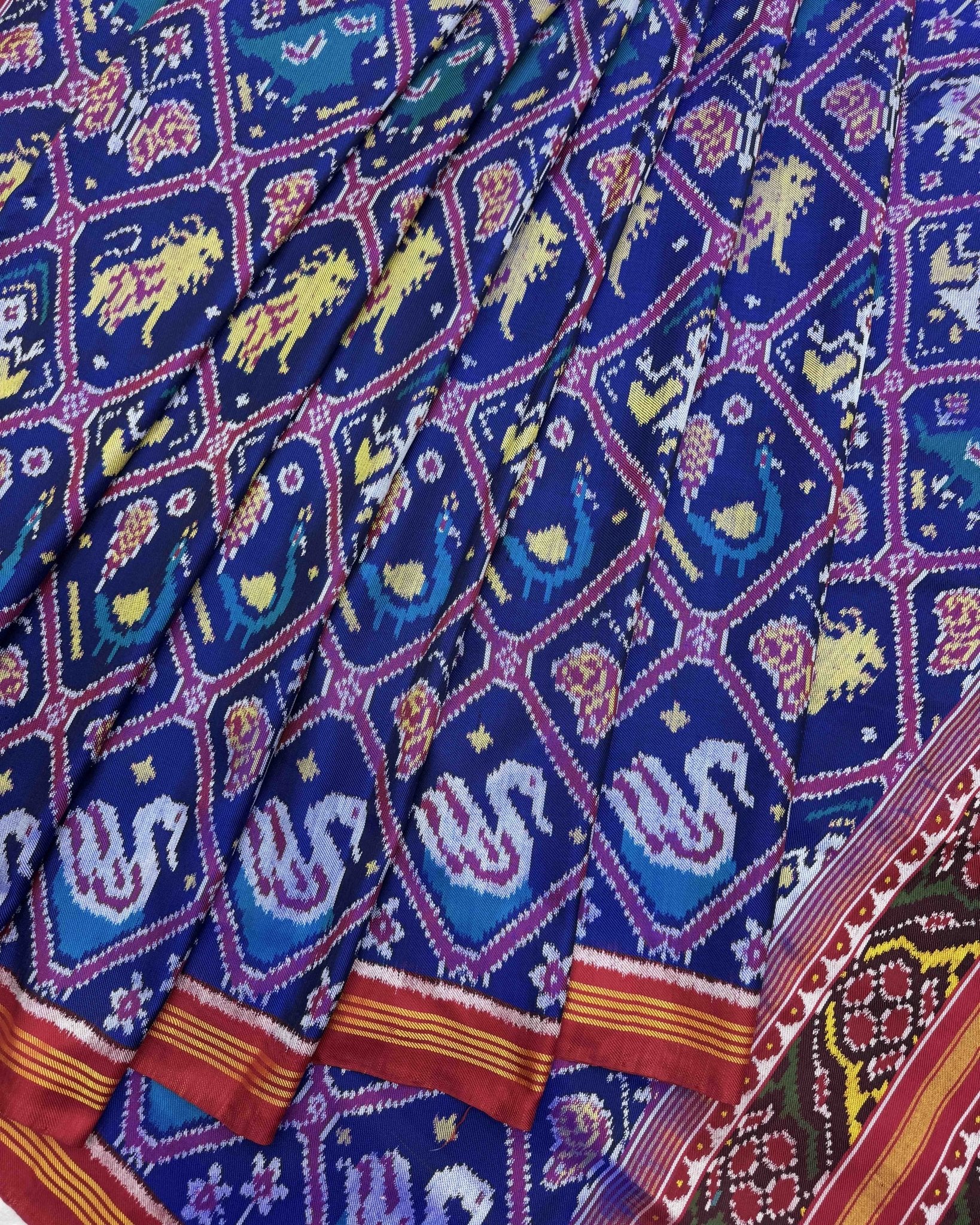 Red & Blue Narikunj Twill Patola Saree - SindhoiPatolaArt