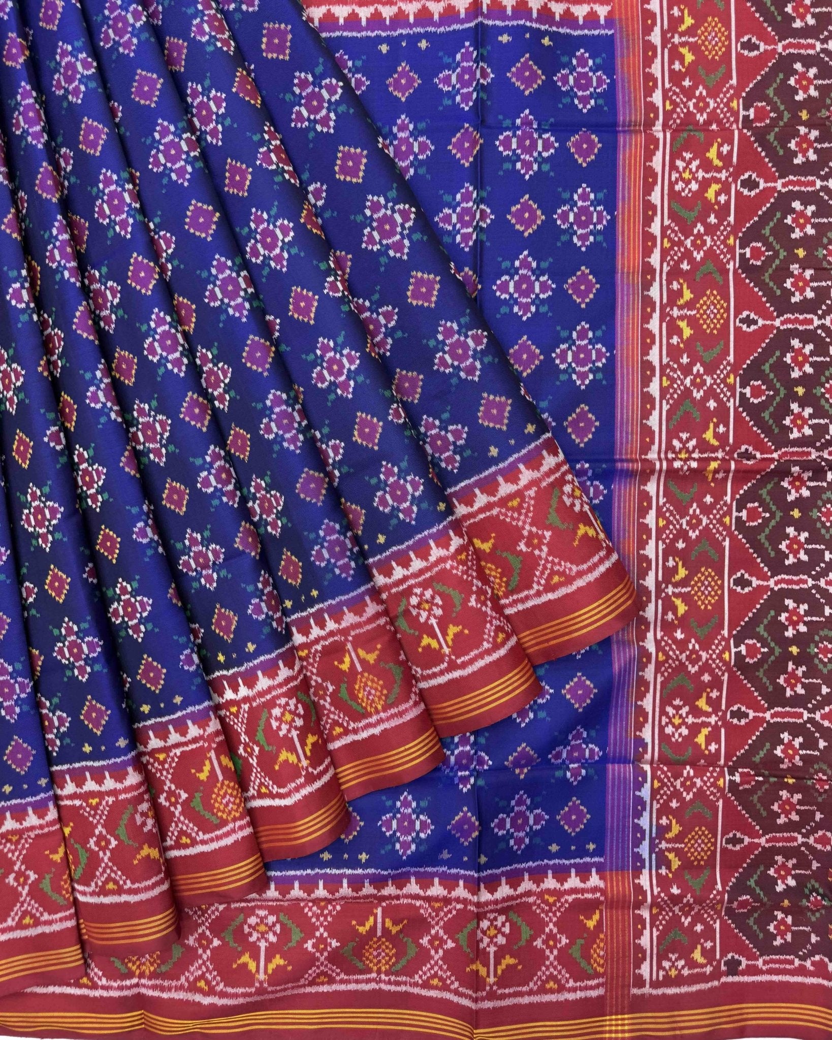 Red & Blue Small Booty Flower Semi Double Ikat Patola Saree - SindhoiPatolaArt