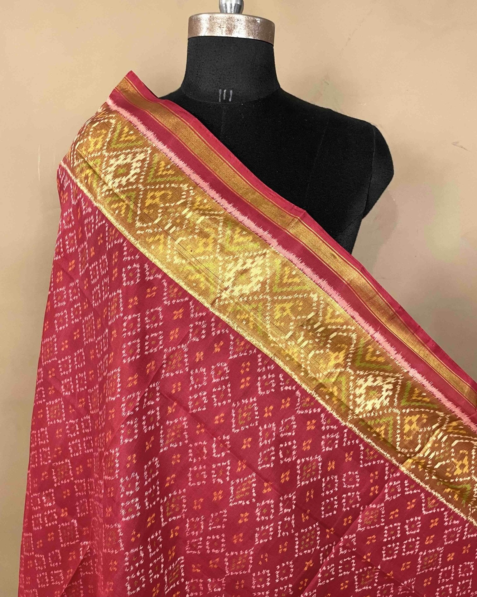 Red Booty Design Patola Dupatta - SindhoiPatolaArt