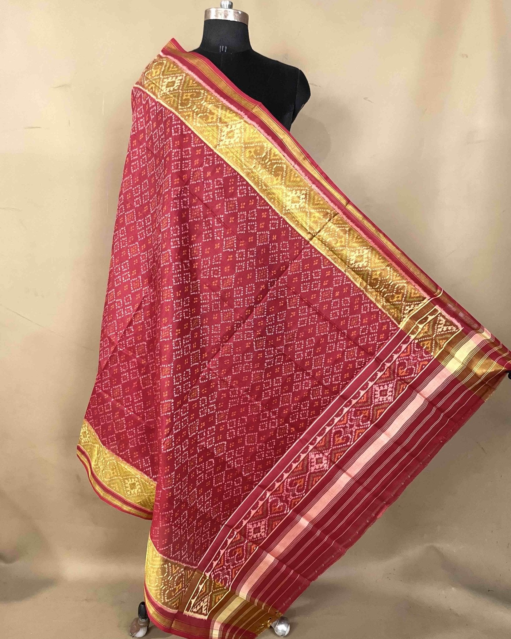 Red Booty Design Patola Dupatta - SindhoiPatolaArt
