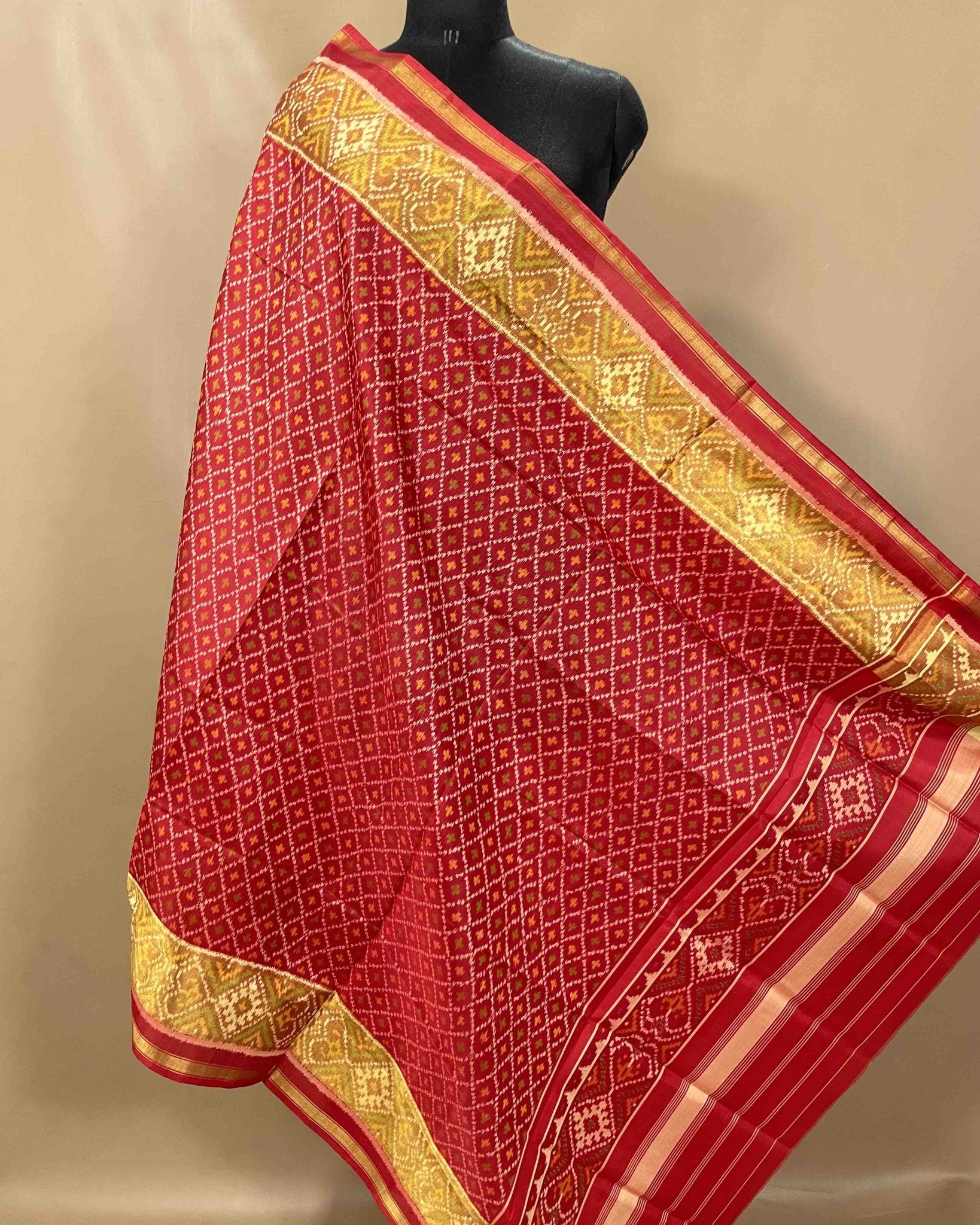 Red Booty Designer Patola Dupatta - SindhoiPatolaArt