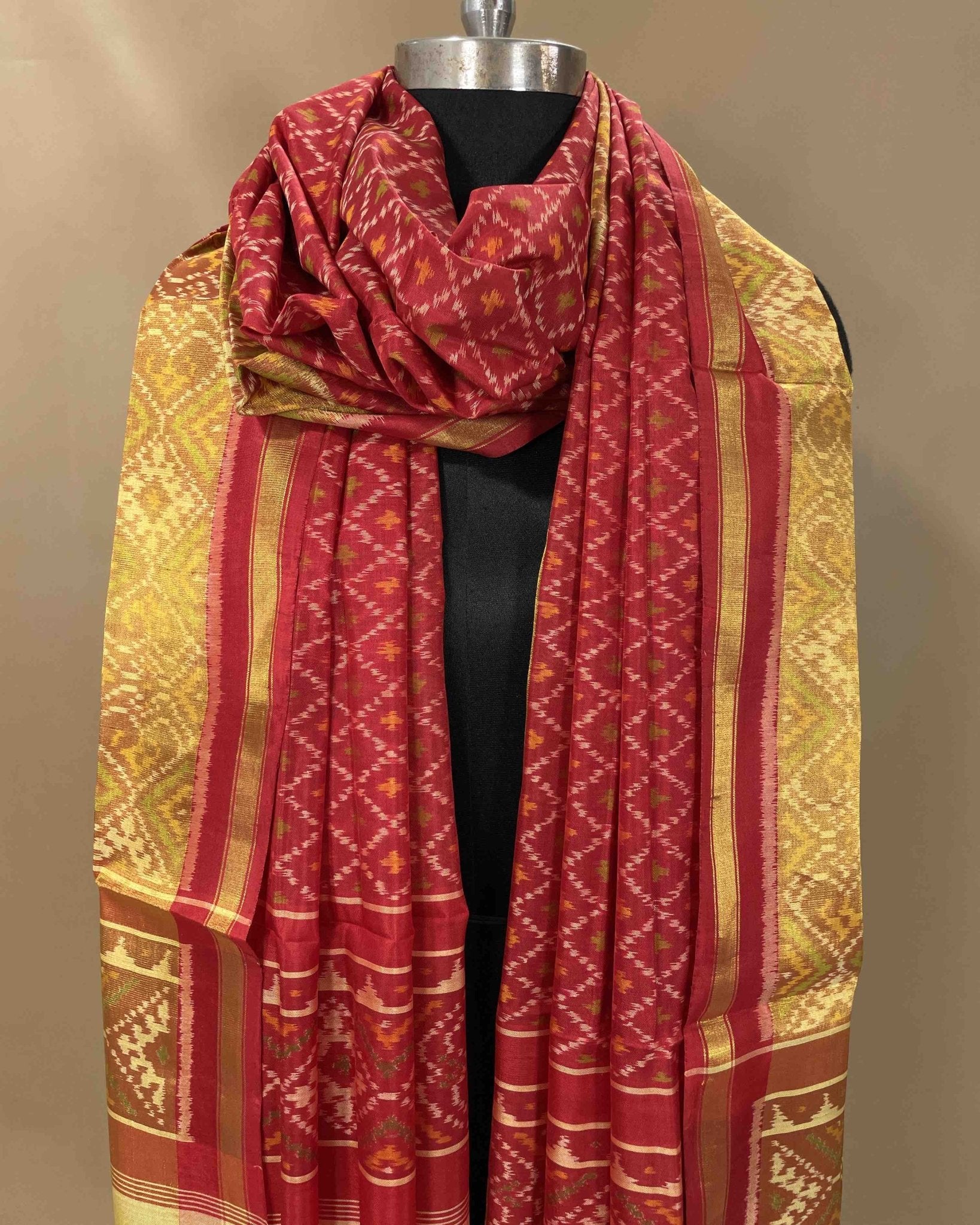 Red Booty Designer Patola Dupatta - SindhoiPatolaArt