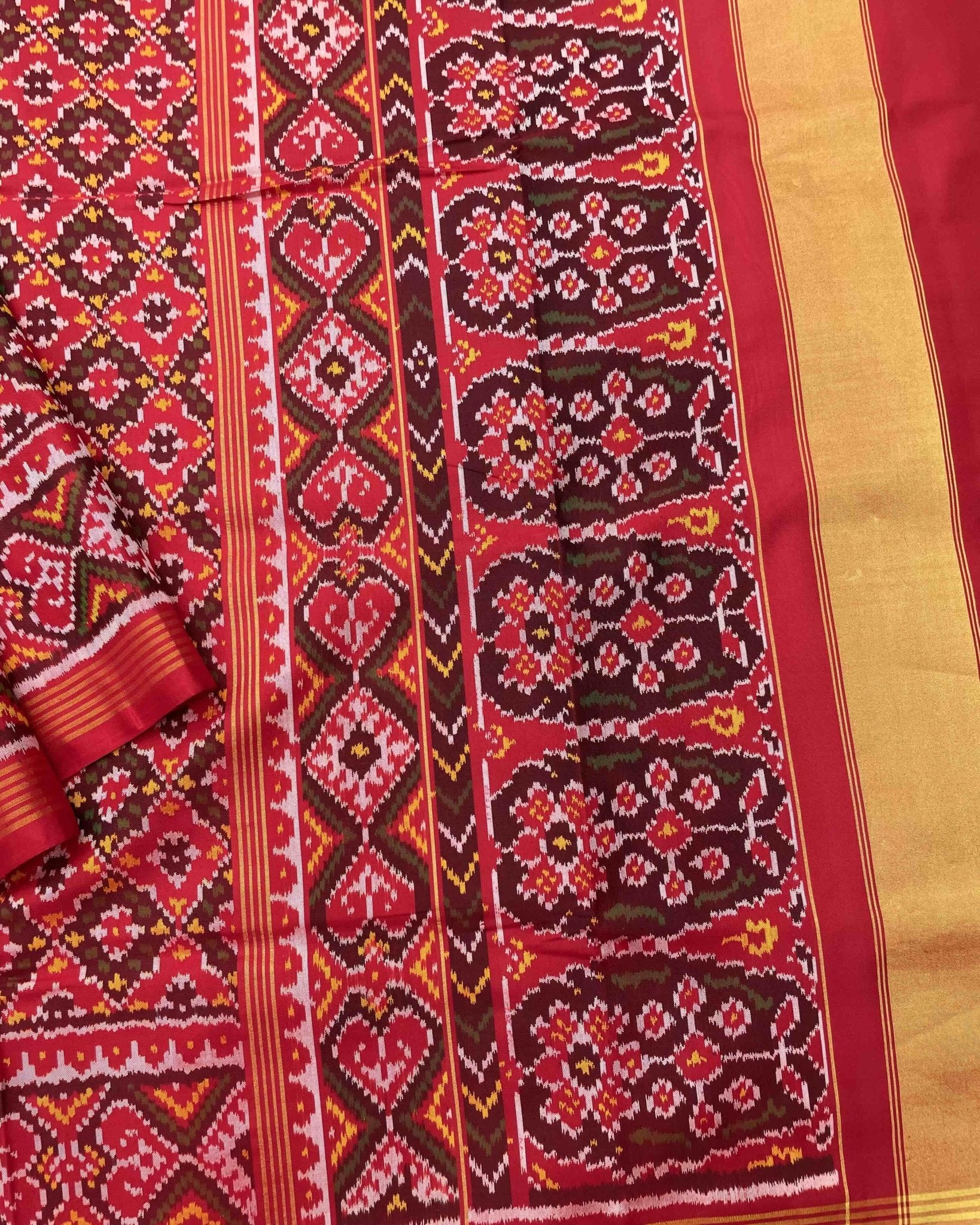 Red Buttonful Patola Saree - SindhoiPatolaArt