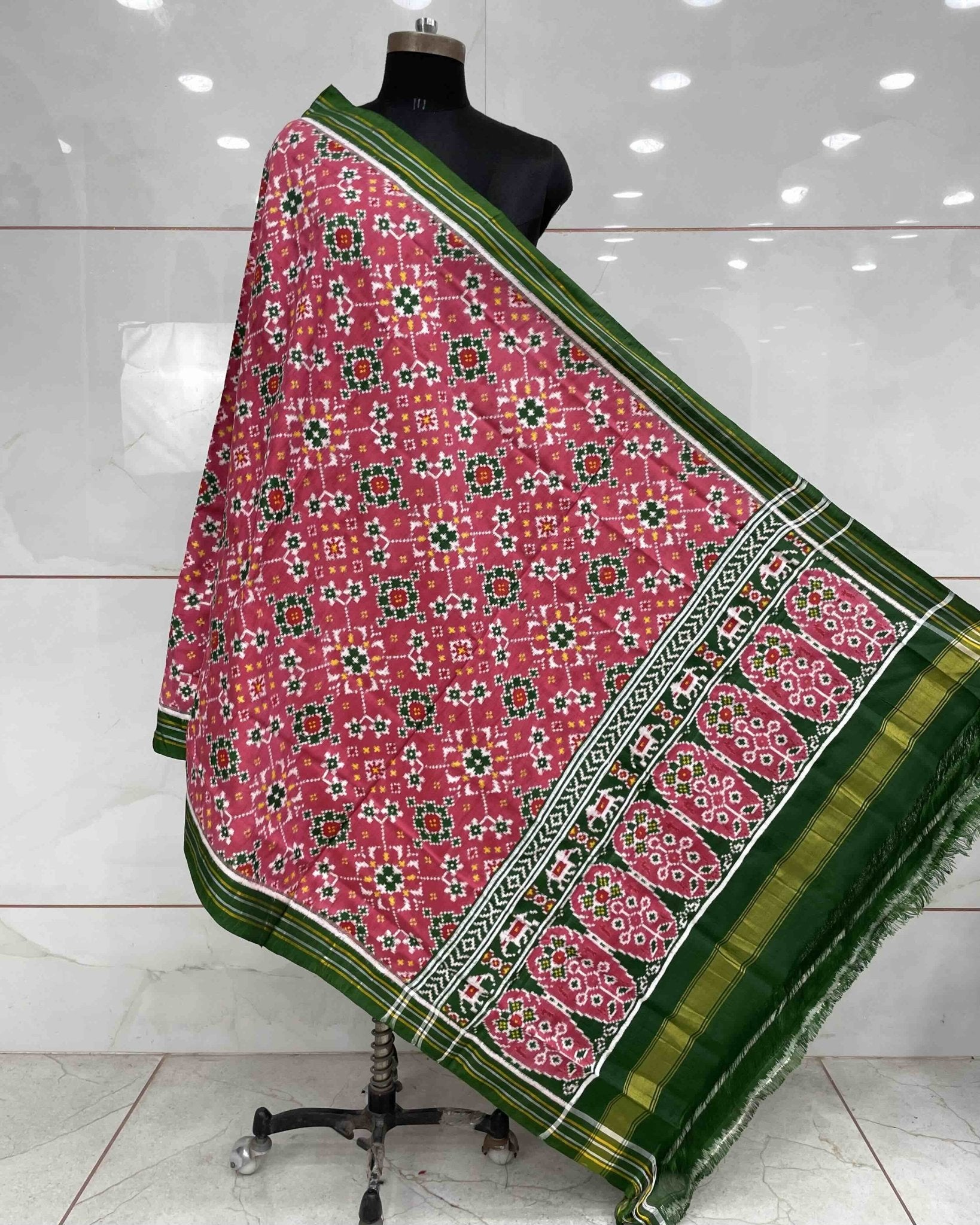 Red & Carrot Pink Navratan Patola Dupatta - SindhoiPatolaArt
