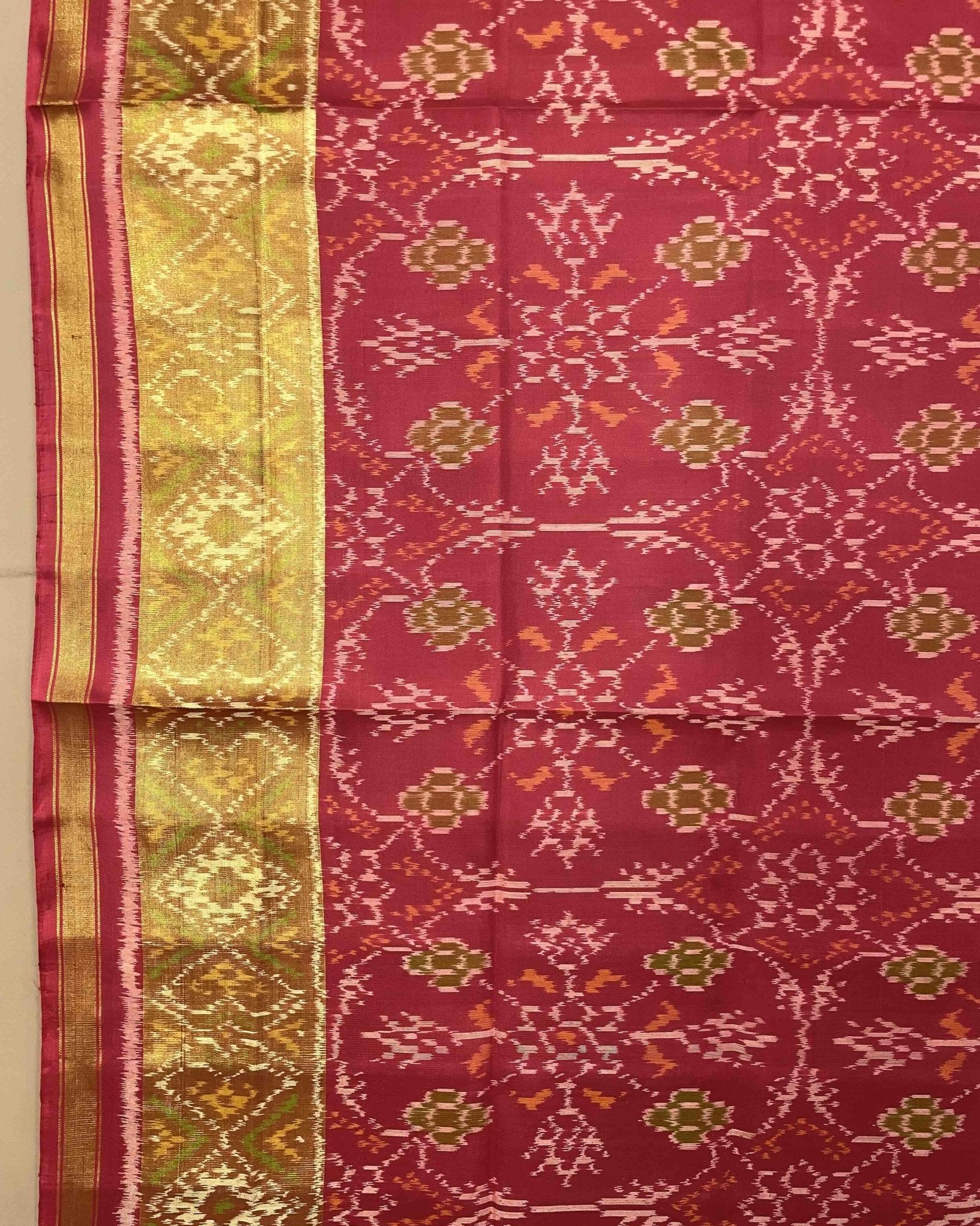 Red Chhabdi Patola Dupatta - SindhoiPatolaArt