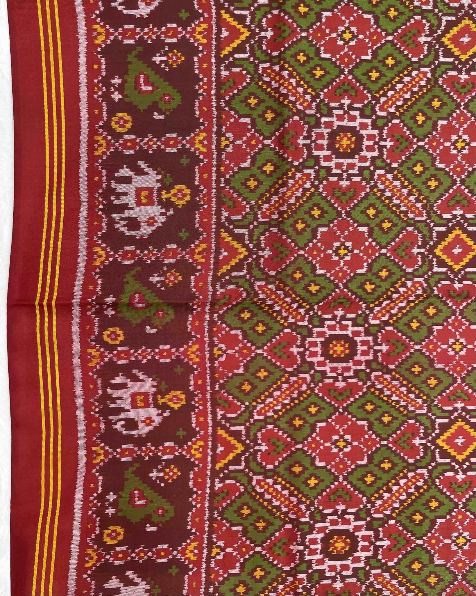 Red & Green Manekchowk Patola Saree - SindhoiPatolaArt