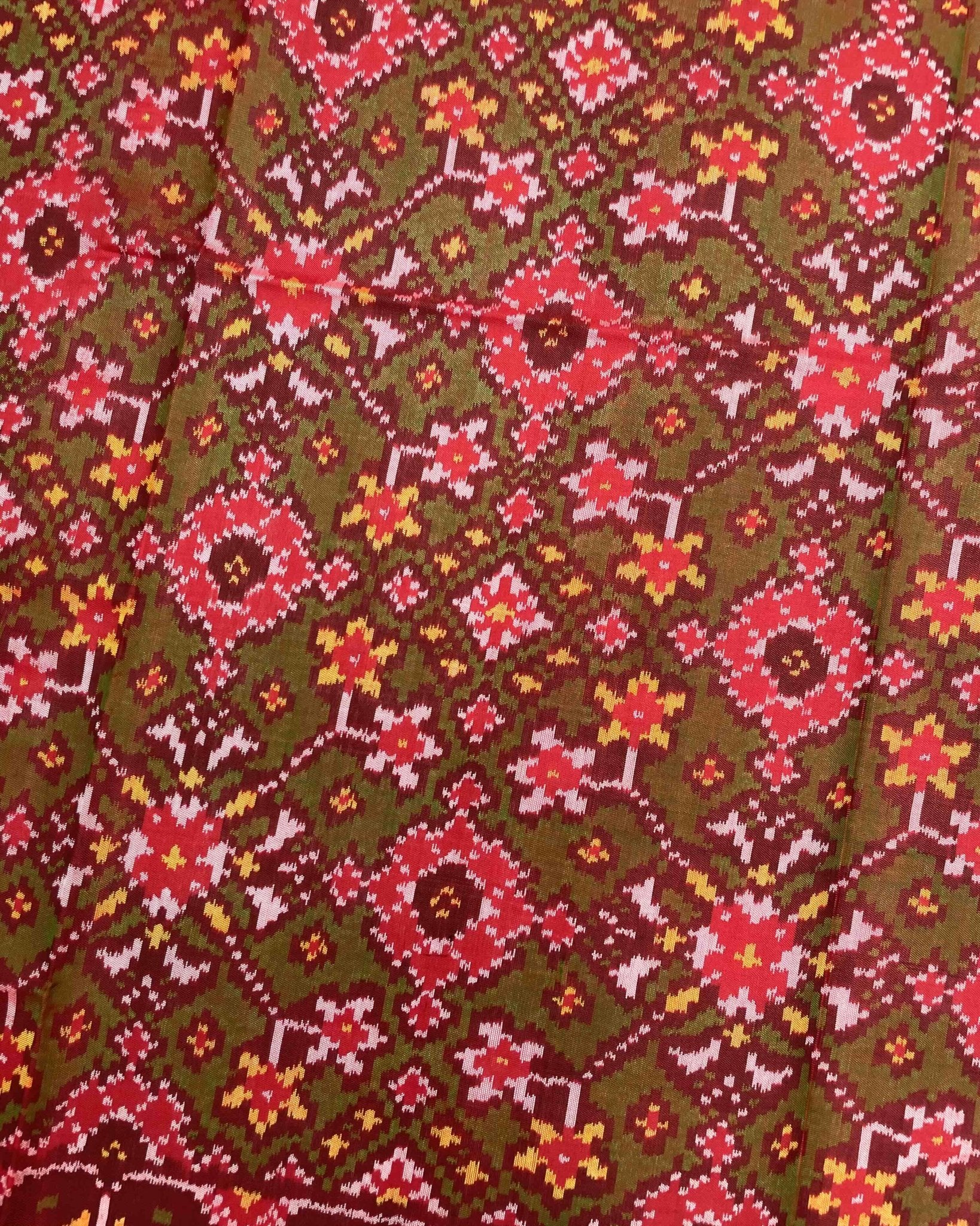 Red & Green Navratan Patola Saree - SindhoiPatolaArt