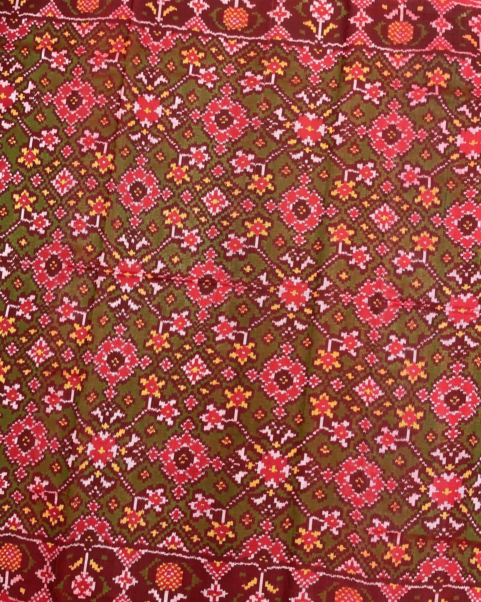 Red & Green Navratan Patola Saree - SindhoiPatolaArt