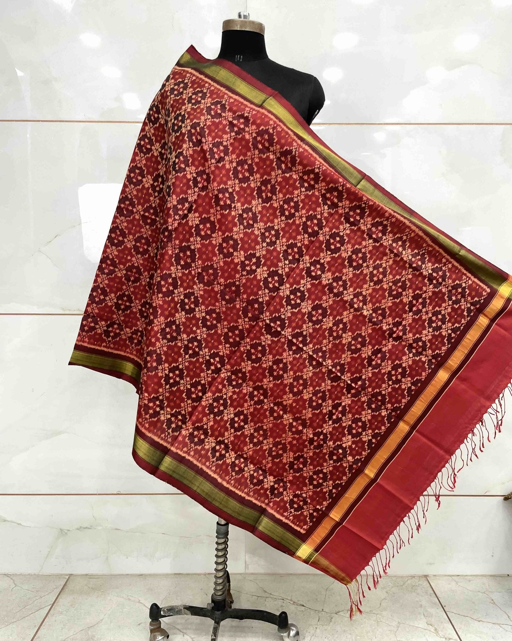Red & Maroon Buttonful Design Patola Dupatta - SindhoiPatolaArt