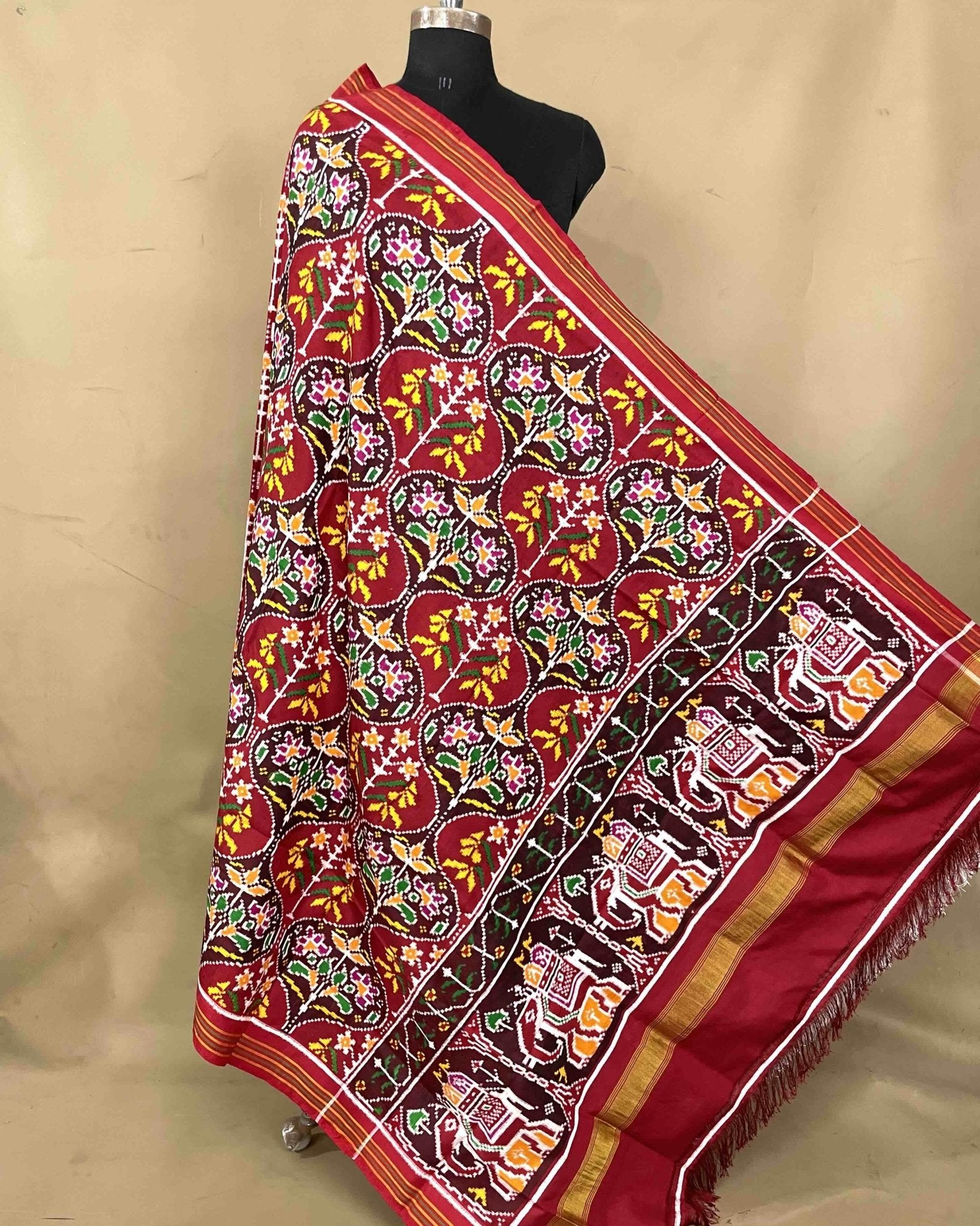 Red & Maroon Flower Design Patola Dupatta - SindhoiPatolaArt