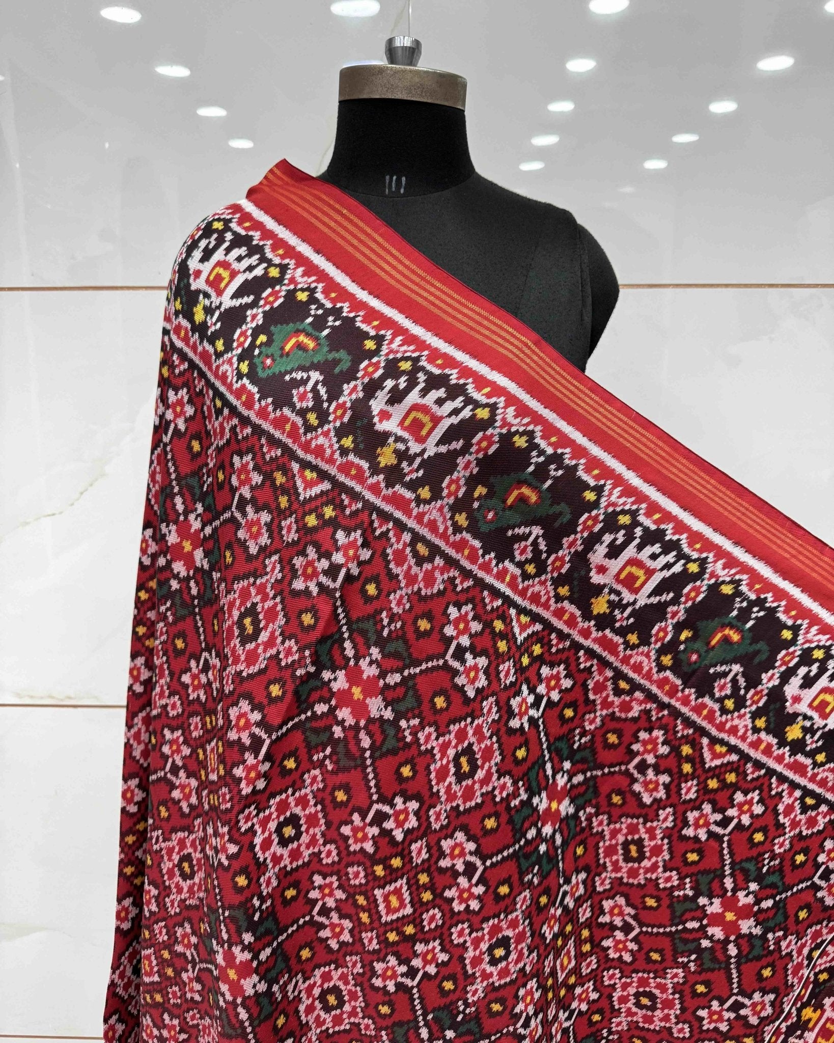 Red Navratan Twill Patola Dupatta - SindhoiPatolaArt