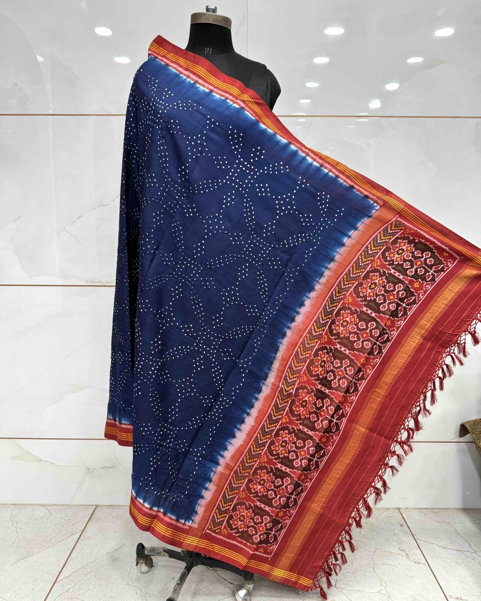 Red & Navy Blue Bandhani Patola Dupatta - SindhoiPatolaArt