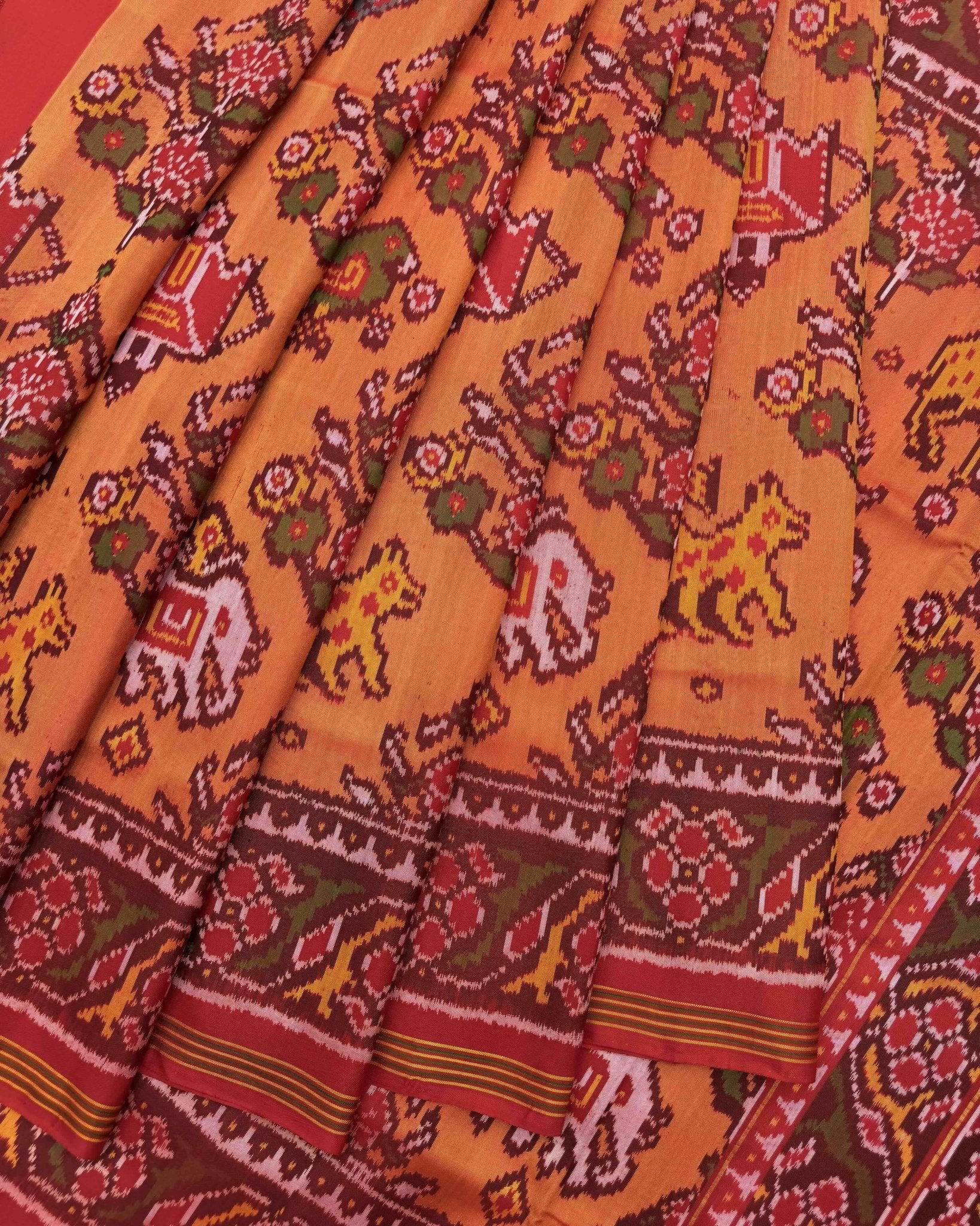 Red & Peach Orange Narikunj Flower Semi Double Ikat Patola Saree - SindhoiPatolaArt