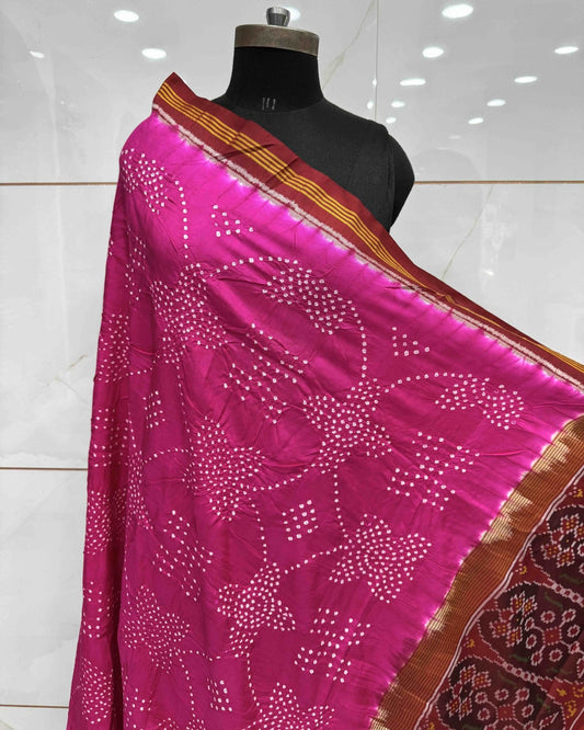 Red & Pink Bandhani Patola Dupatta - SindhoiPatolaArt