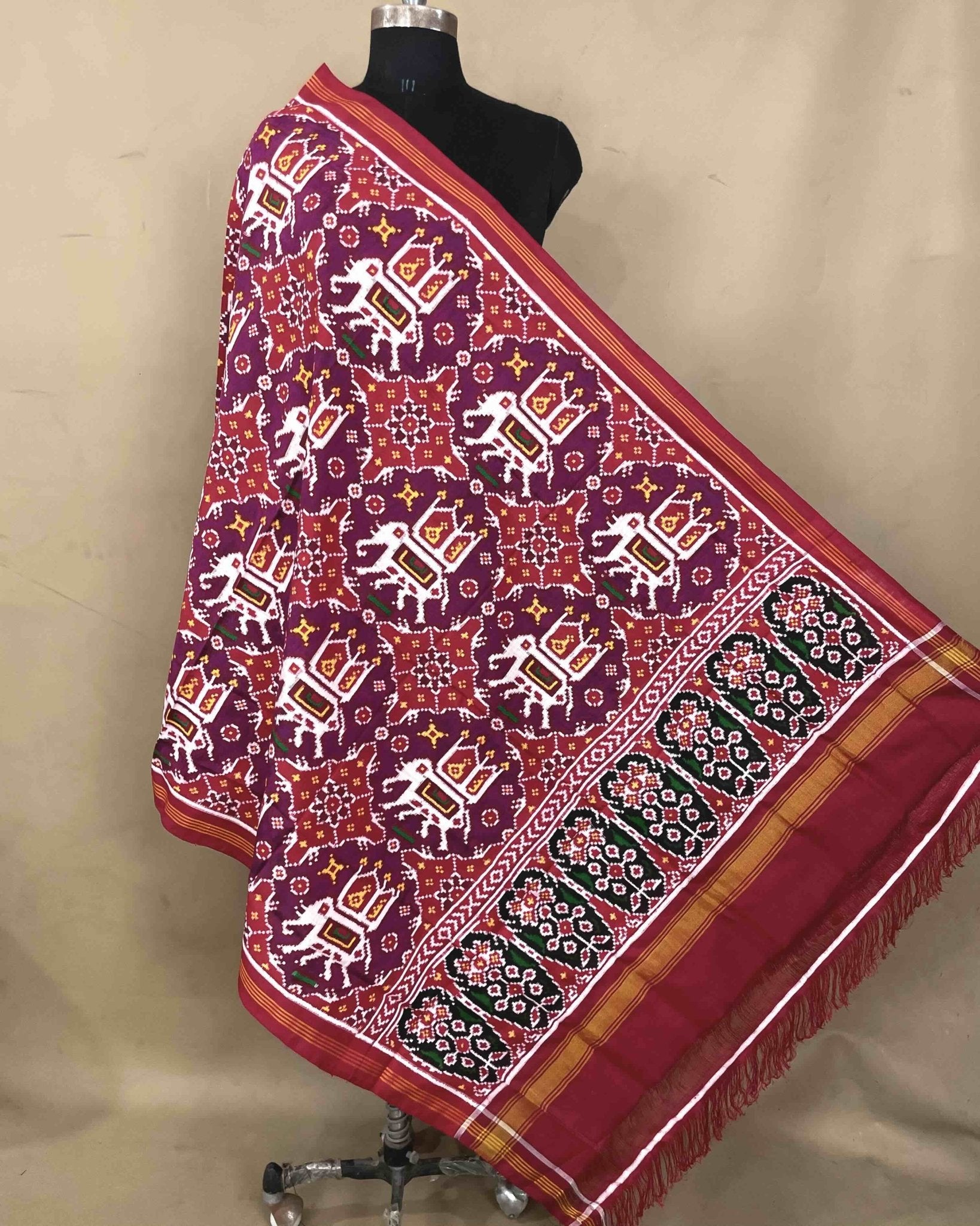 Red & Purple Big Figure Elephant Chhabdi Patola Dupatta - SindhoiPatolaArt