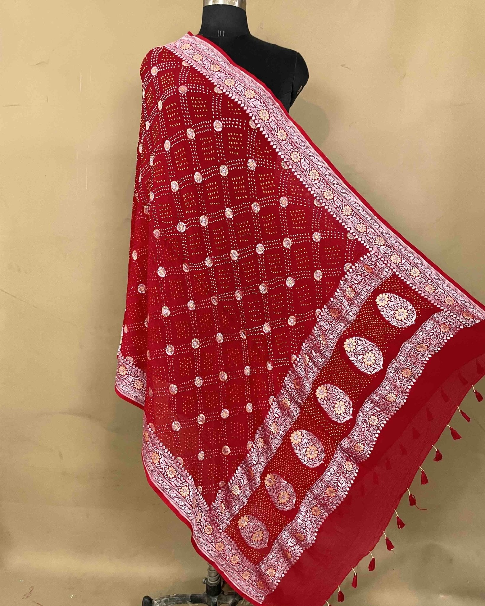 Red Silver Golden Georgette Bandhani Dupatta - SindhoiPatolaArt