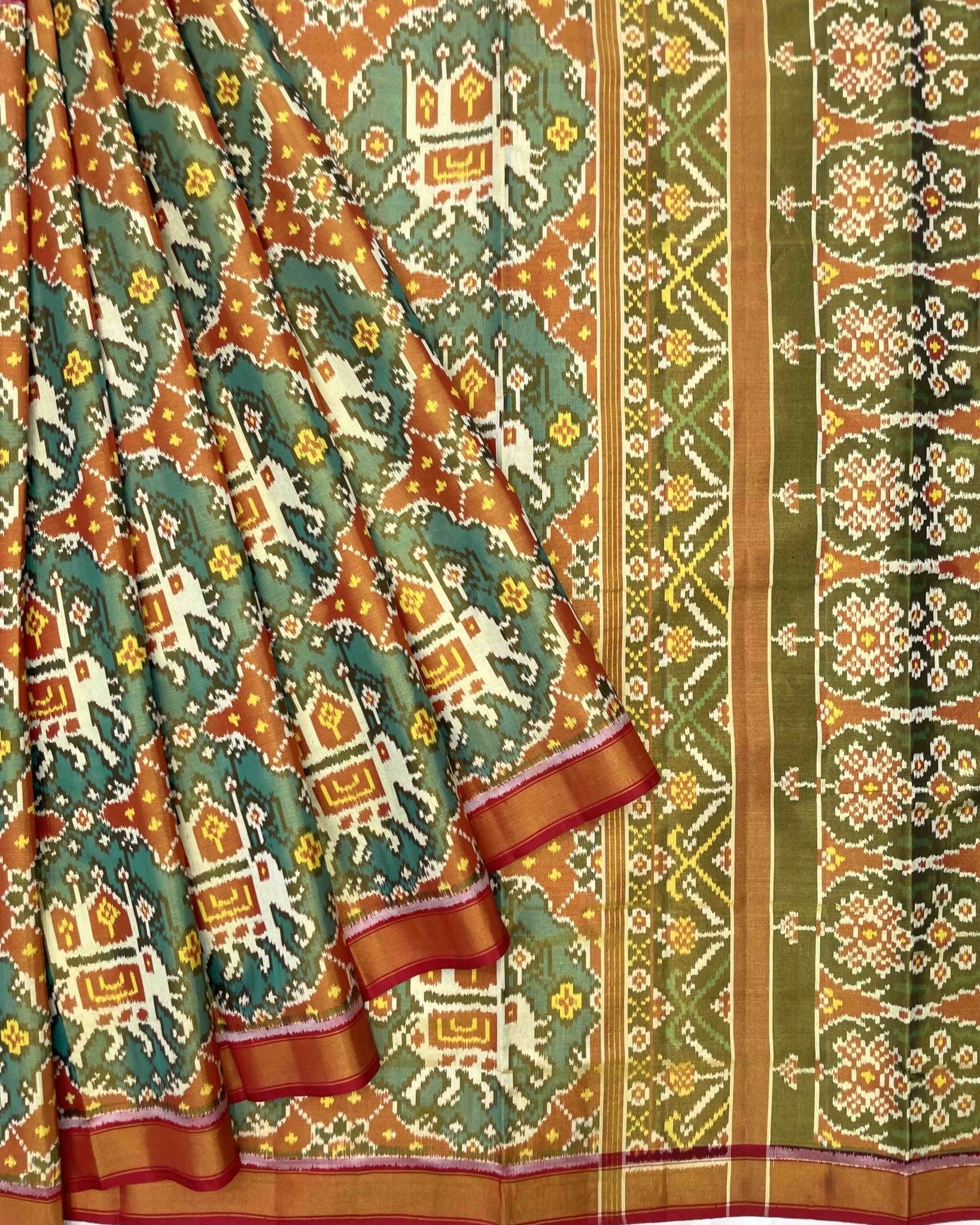 Red & Turquoise Big Figure Elephant Chhabdi Patola Saree - SindhoiPatolaArt