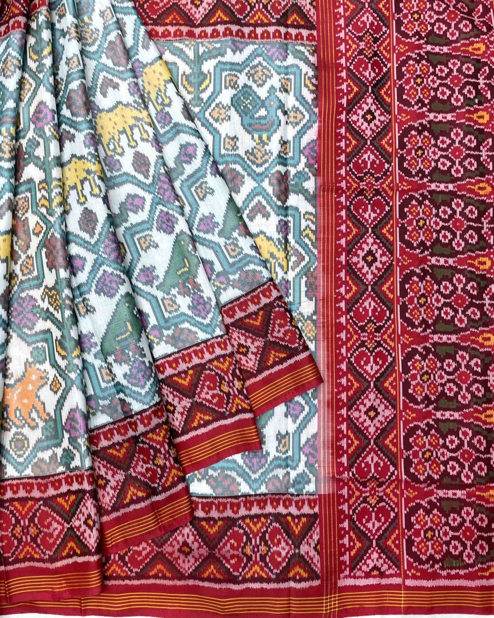 Red & White Big Figure Narikunj Designer Patola Saree - SindhoiPatolaArt